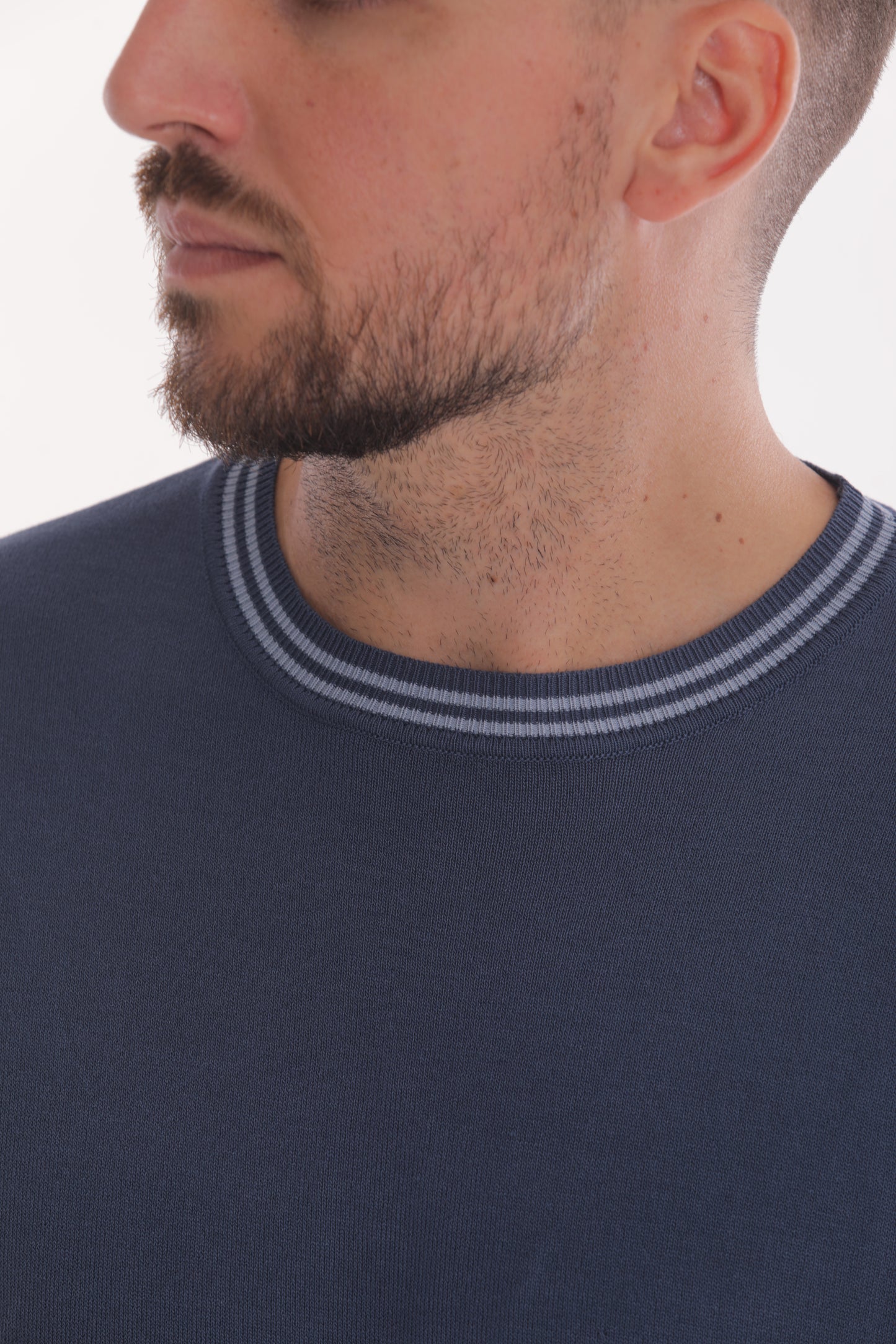 MAGLIETTA IN MAGLIA A CONTRASTO