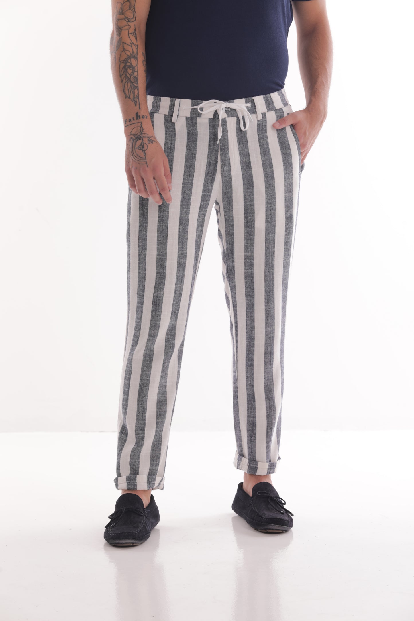 PANTALONI DI LINO A RIGHE
