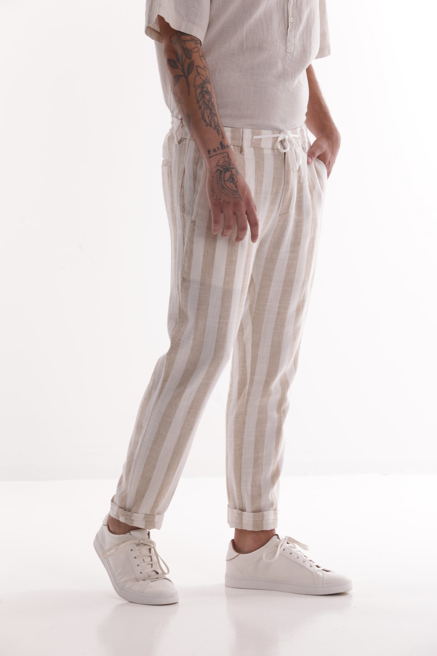 PANTALONI DI LINO A RIGHE