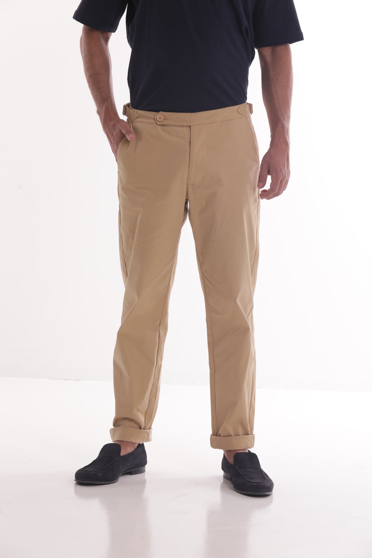 PANTALONE DETTAGLIO CINTURINI SUI FIANCHI