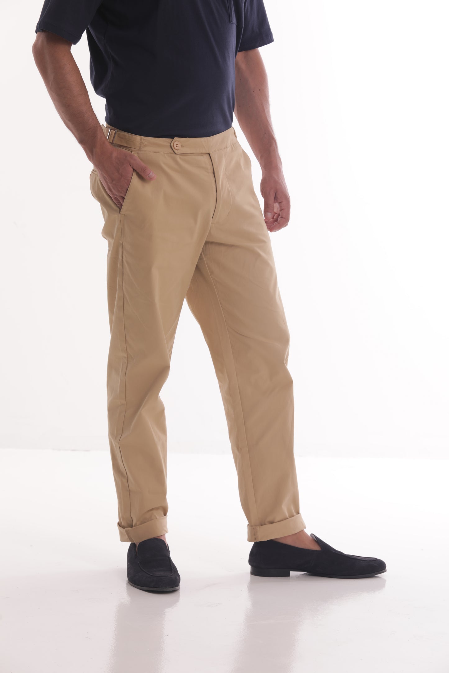 PANTALONE DETTAGLIO CINTURINI SUI FIANCHI