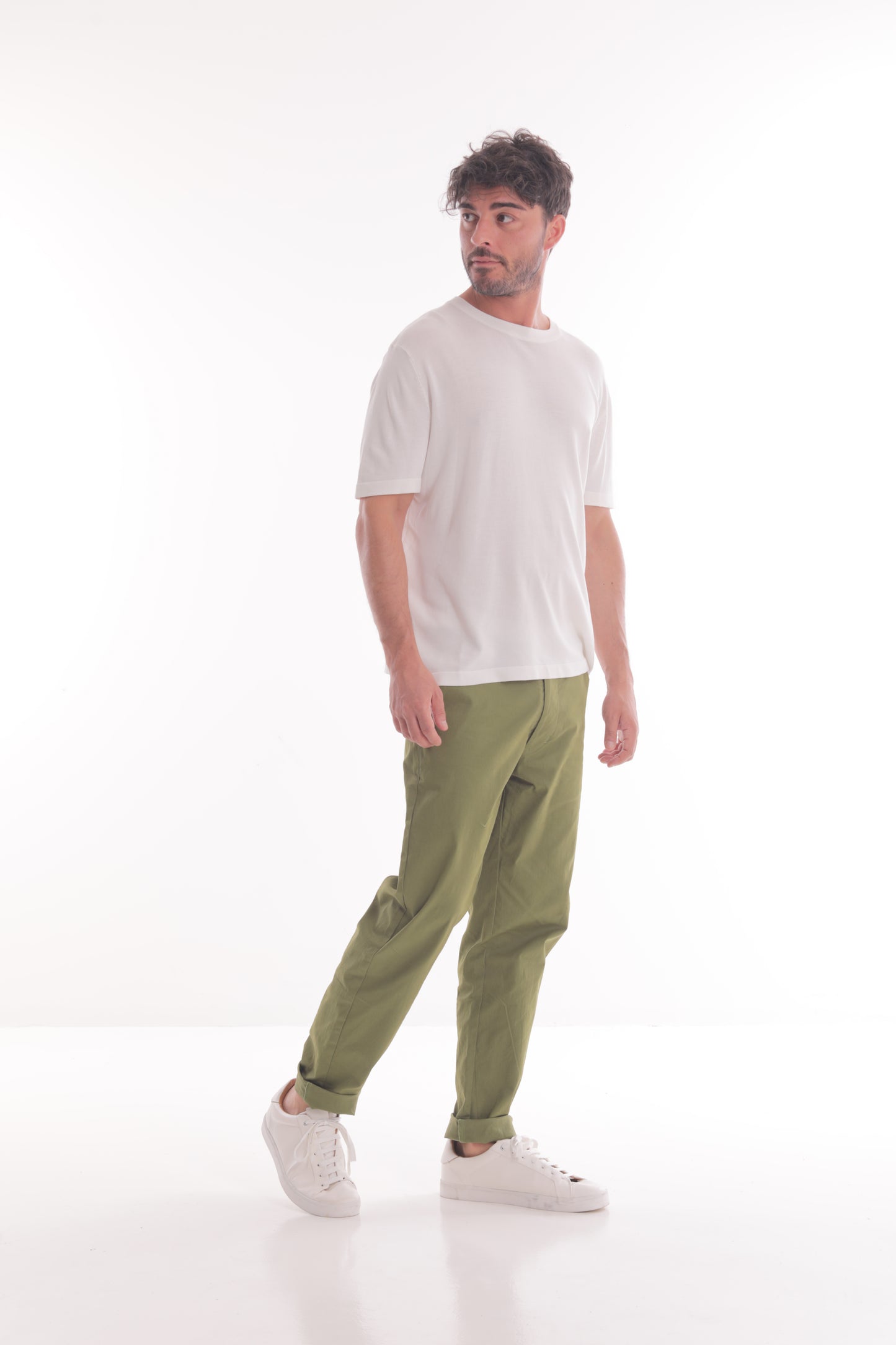PANTALONE DETTAGLIO CINTURINI SUI FIANCHI