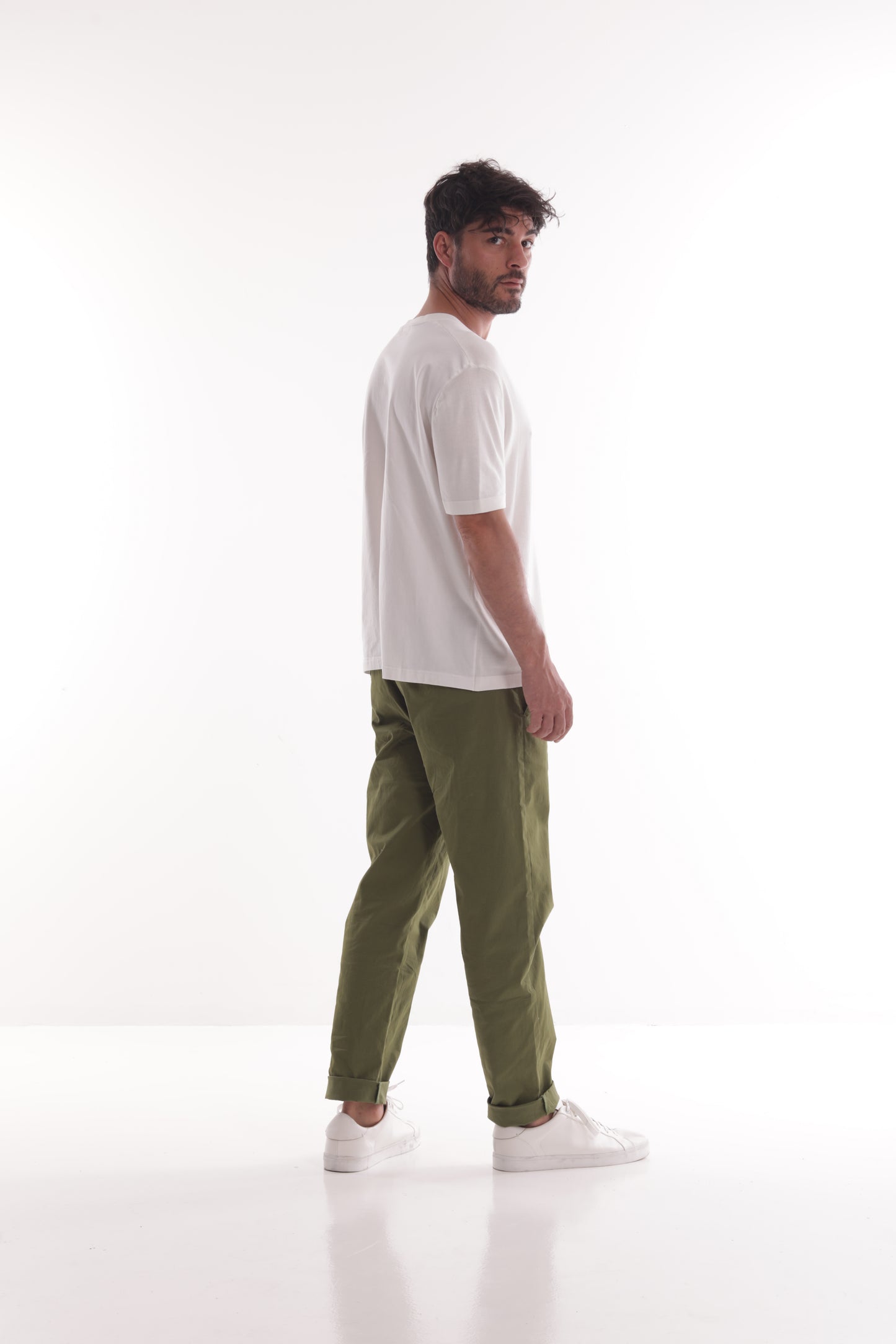 PANTALONE DETTAGLIO CINTURINI SUI FIANCHI