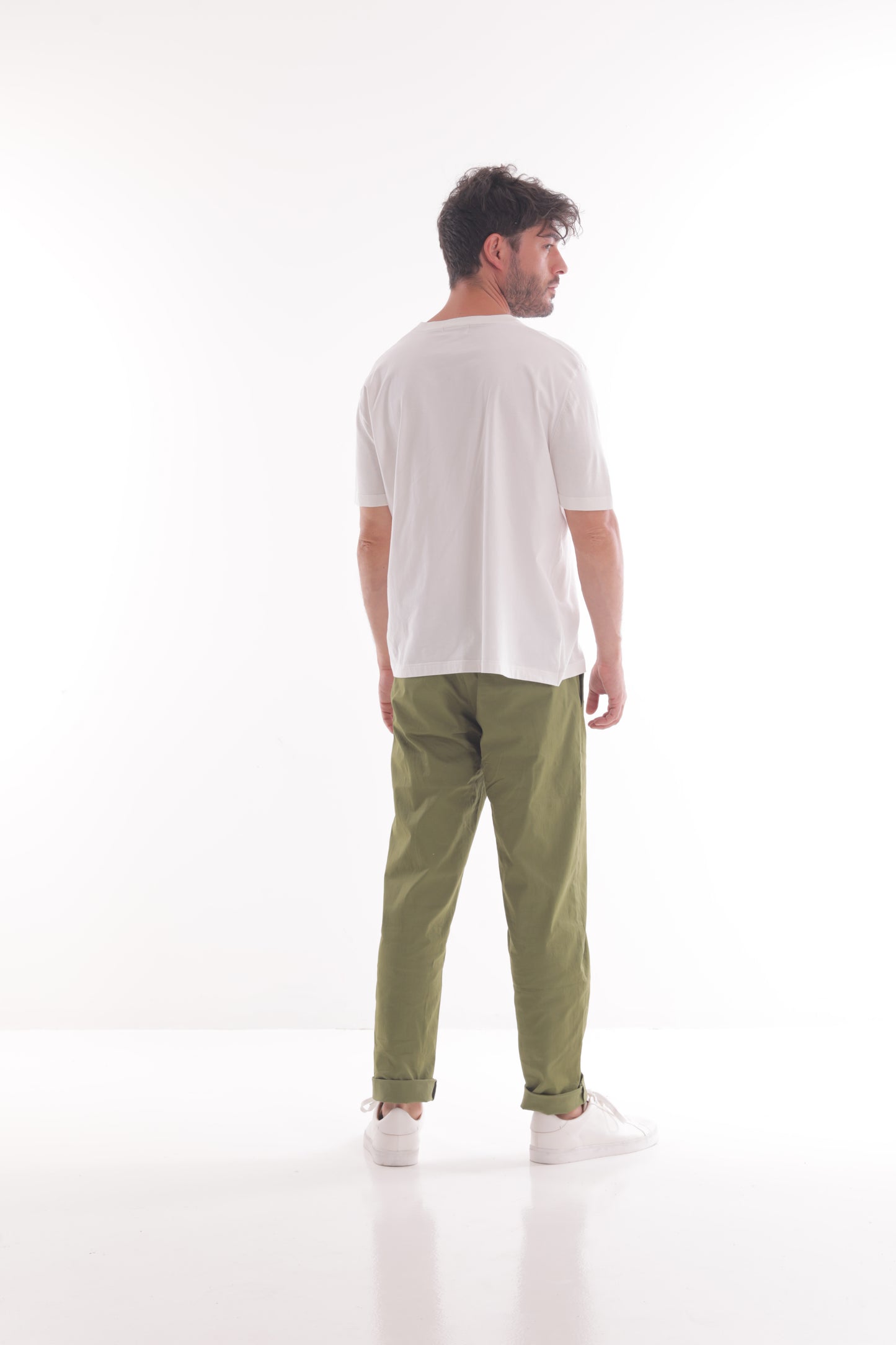 PANTALONE DETTAGLIO CINTURINI SUI FIANCHI