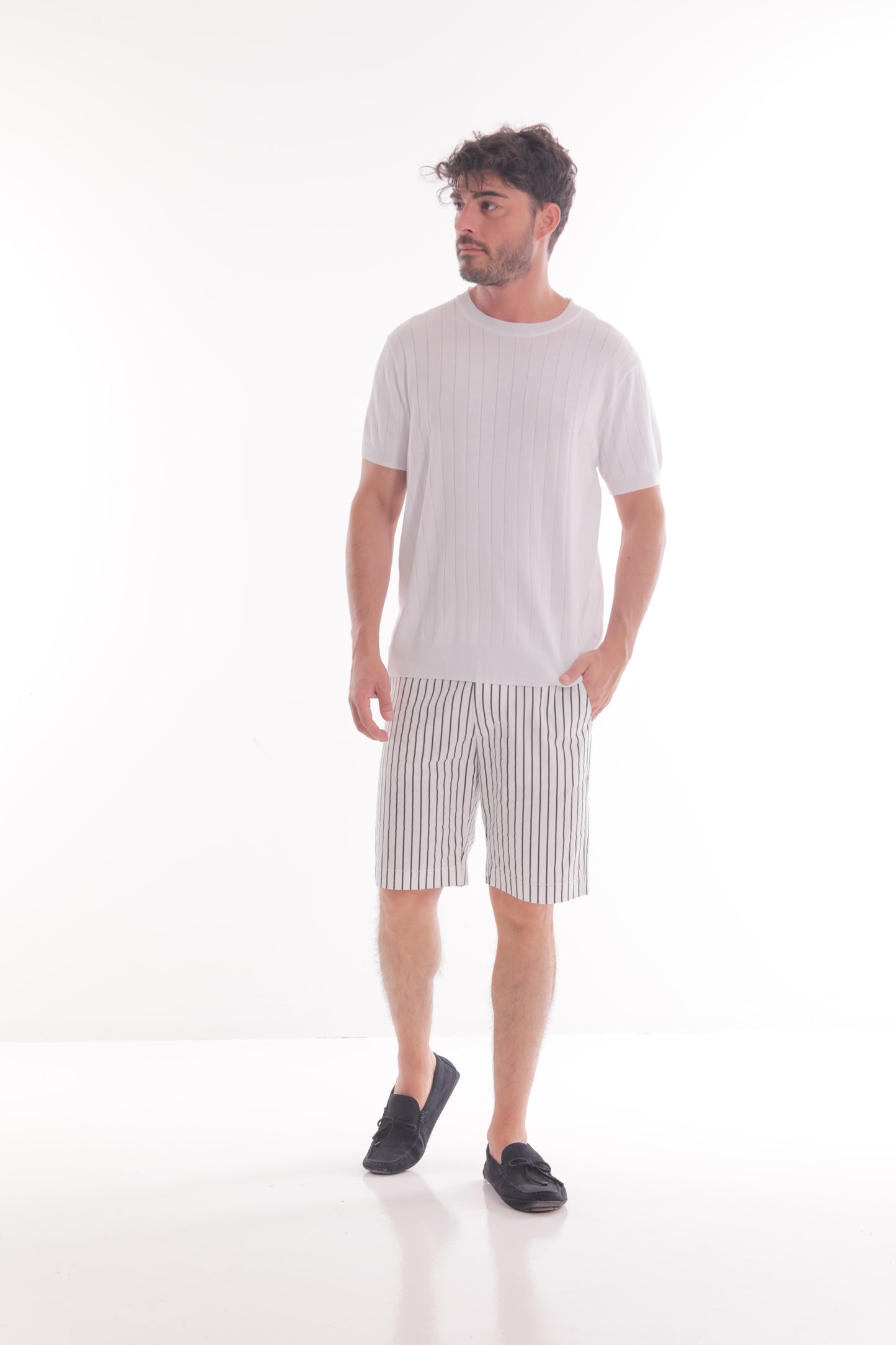 PANTALONE BERMUDA A RIGHE