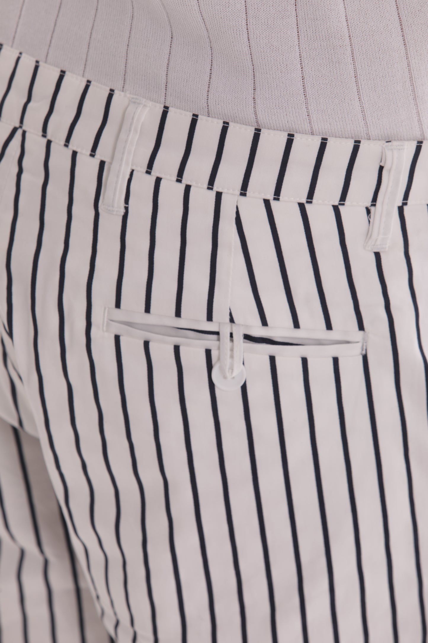 PANTALONE BERMUDA A RIGHE