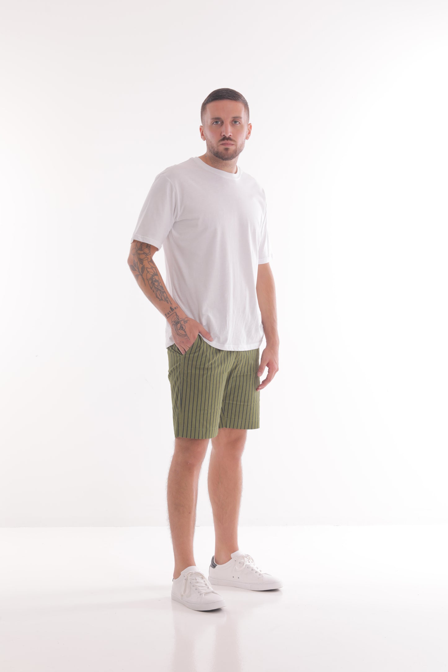 PANTALONE BERMUDA A RIGHE