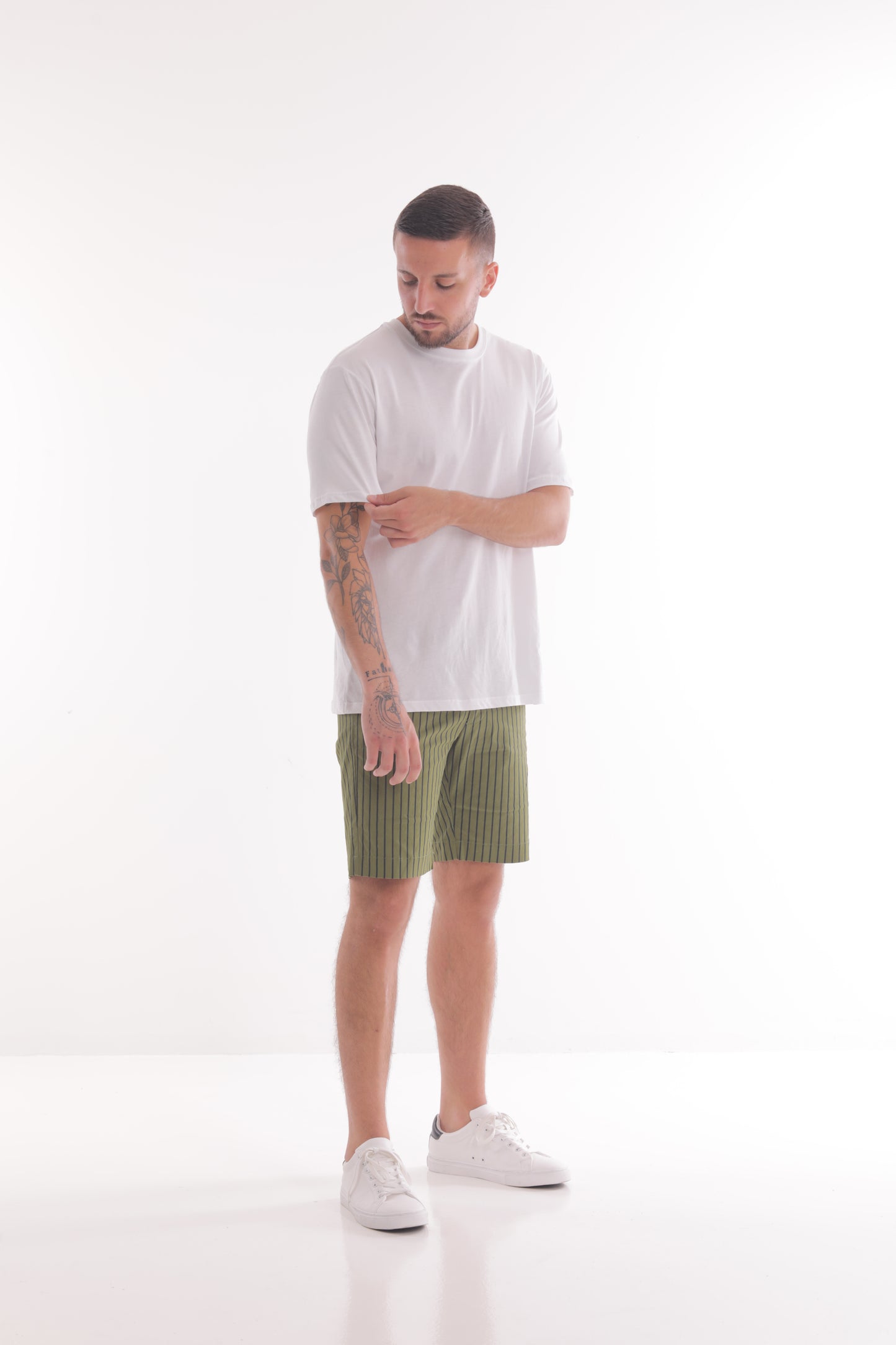 PANTALONE BERMUDA A RIGHE