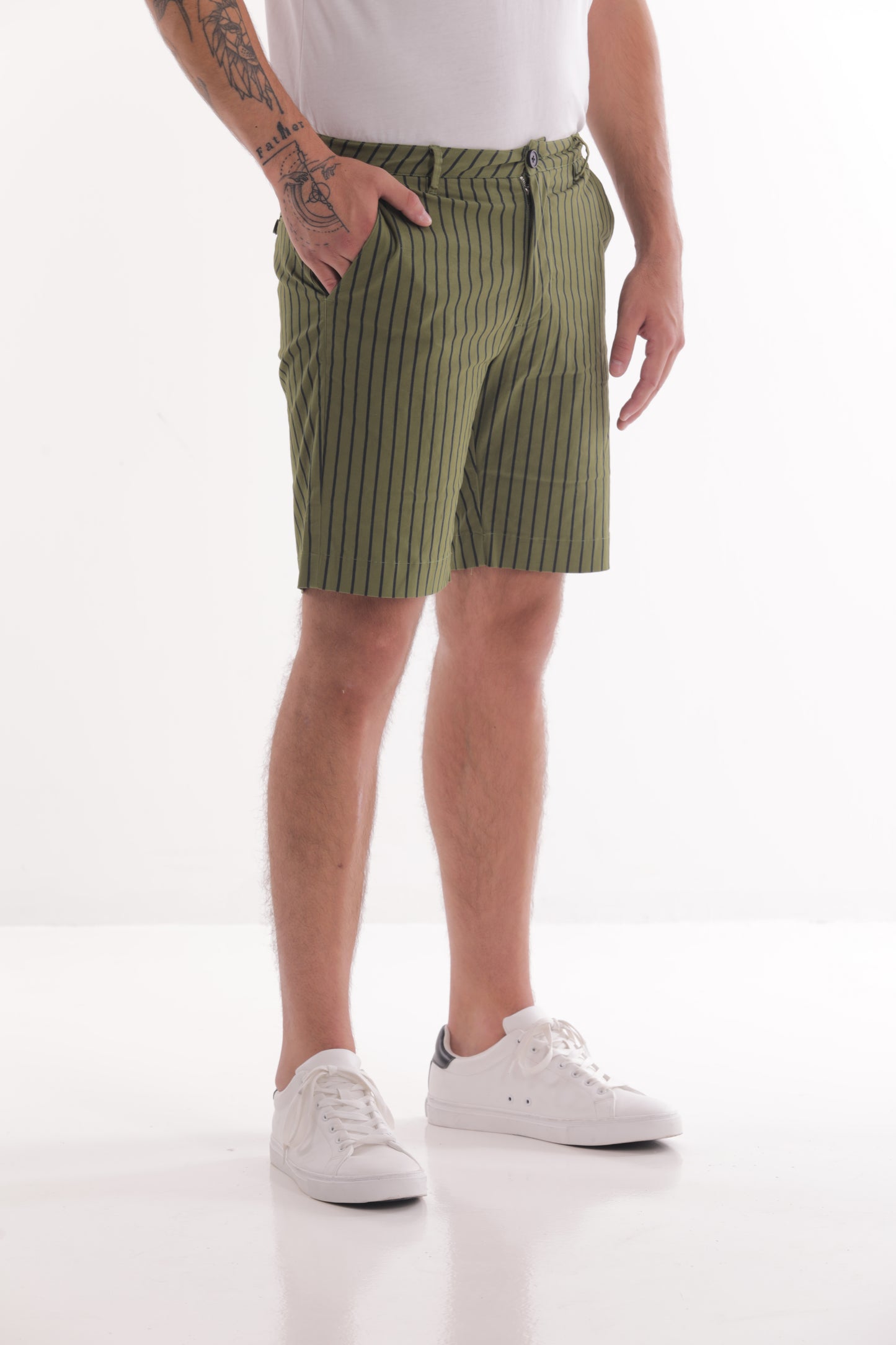 PANTALONE BERMUDA A RIGHE