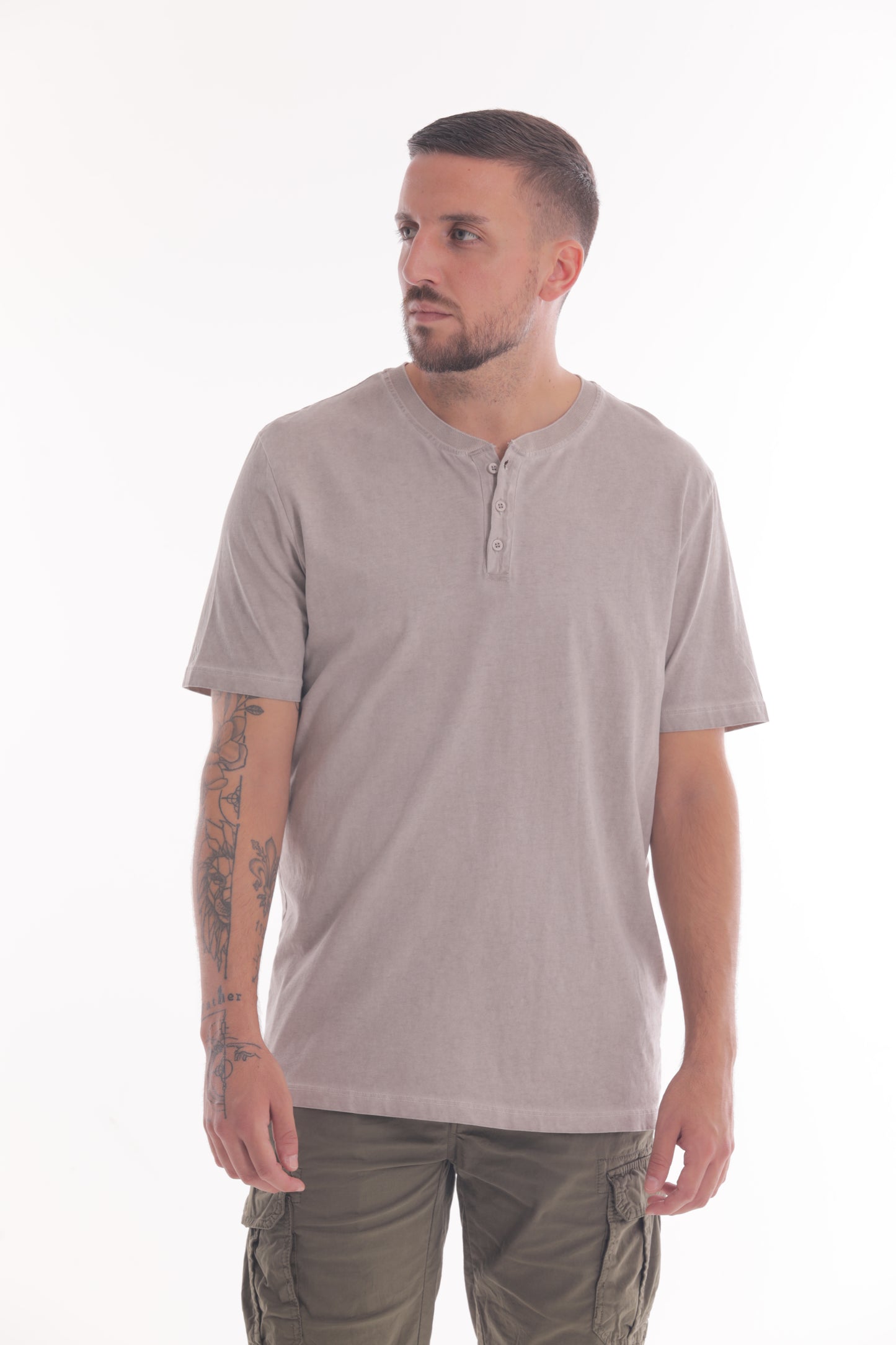 T-SHIRT COLLO BOTTONI