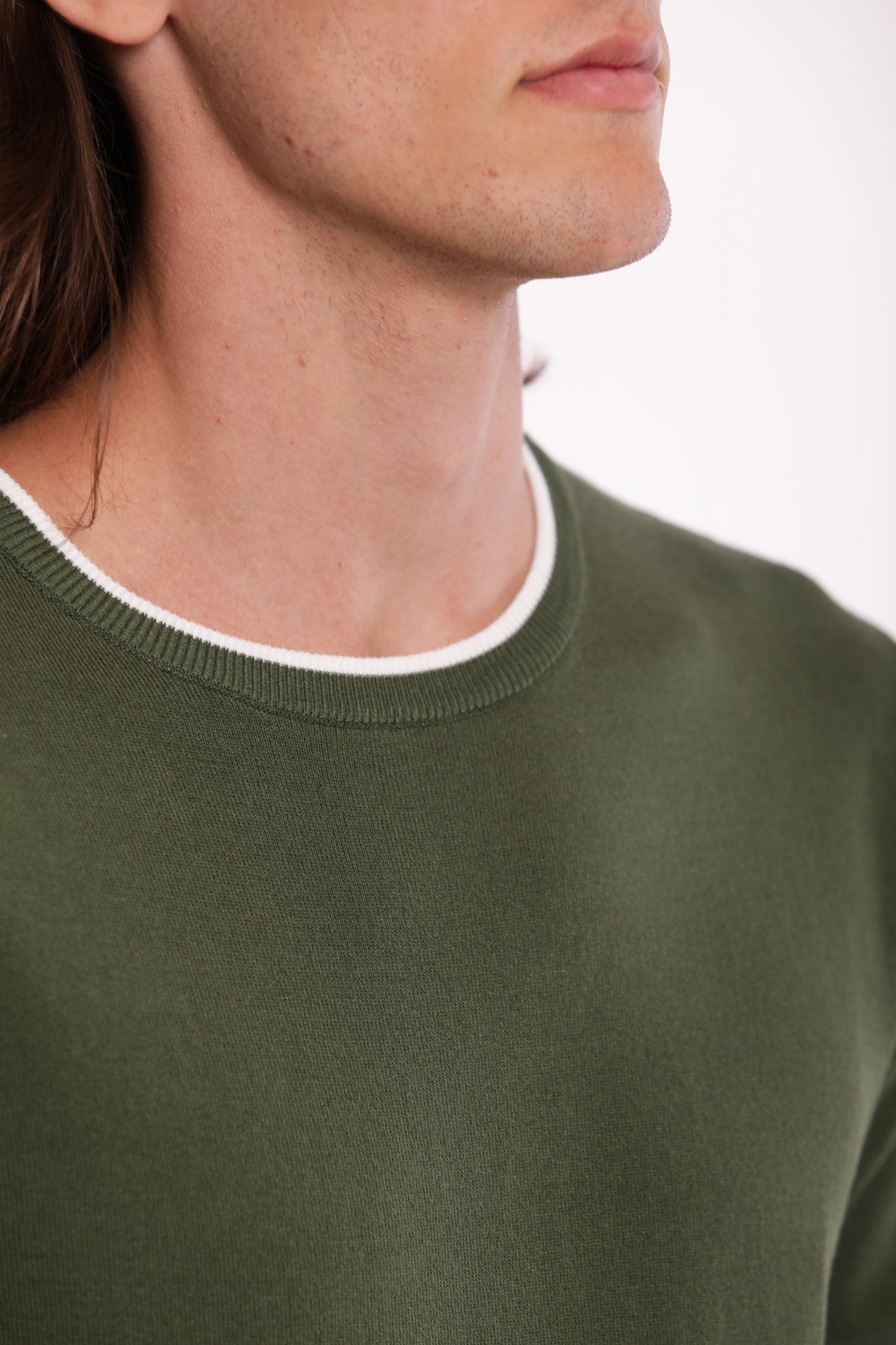 MAGLIETTA IN MAGLIA A CONTRASTO