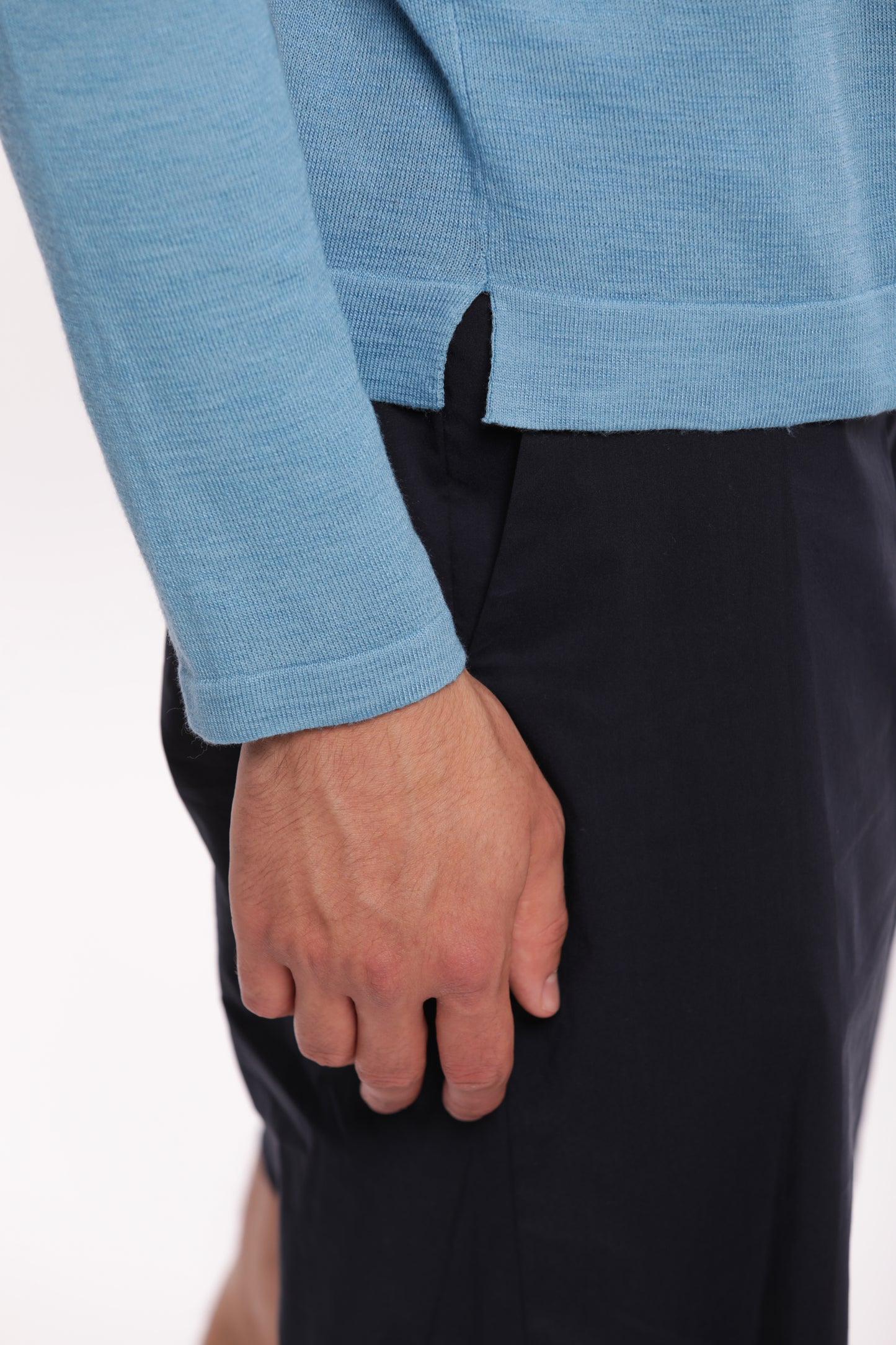 MAGLIA GIROCOLLO A MANICA LUNGA