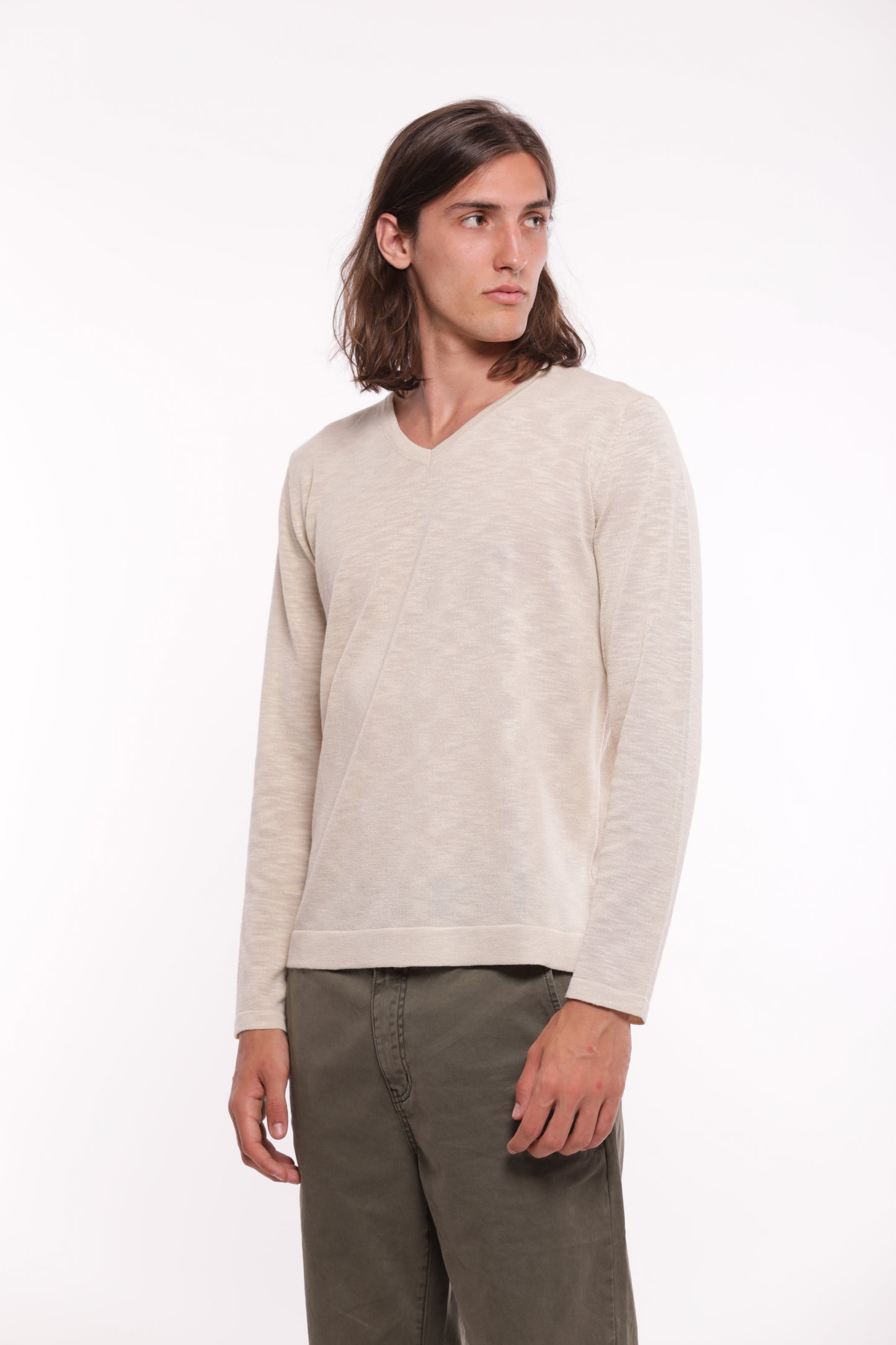 MAGLIA SCOLLO A V IN MISTO VISCOSA