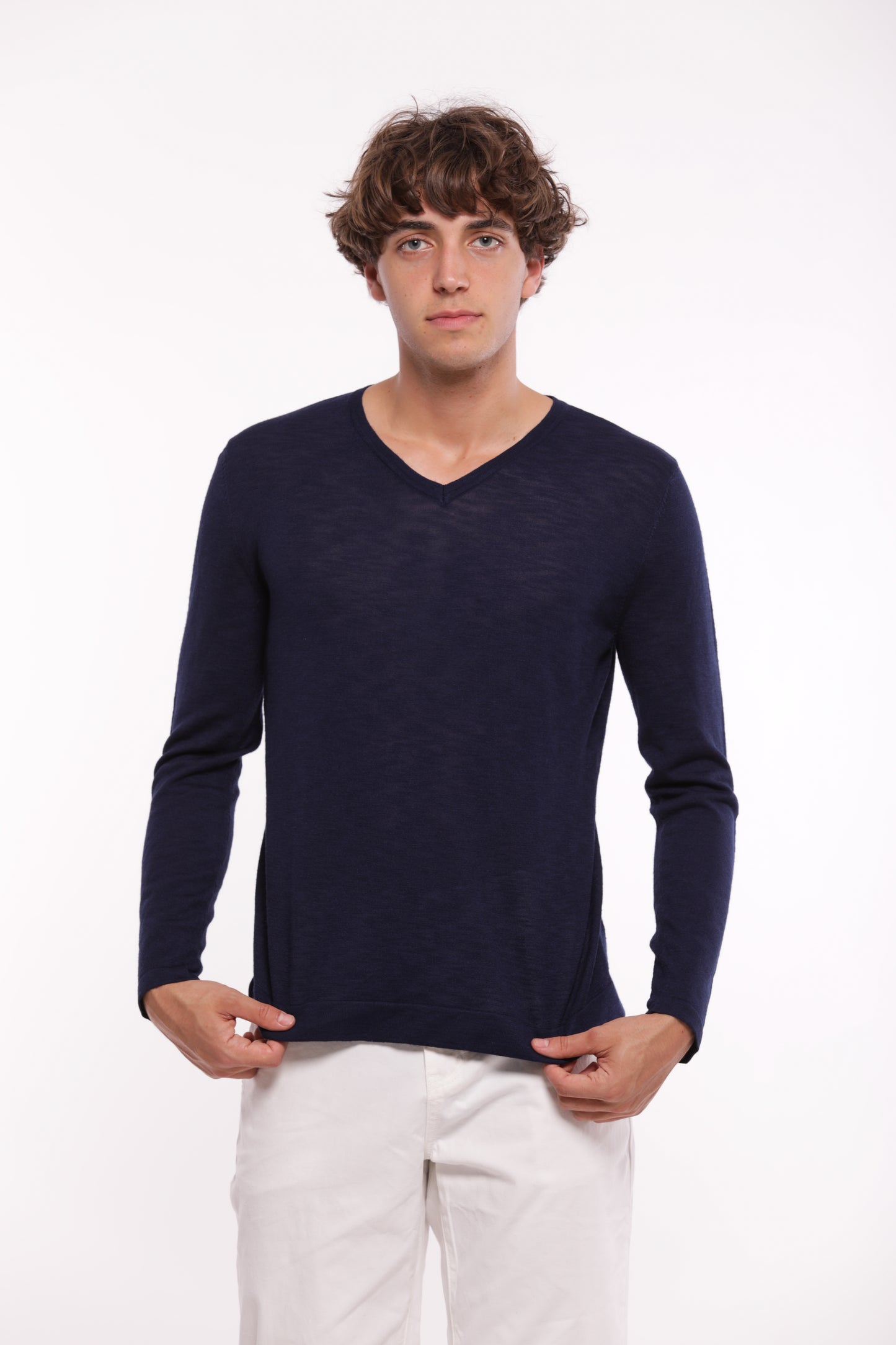 MAGLIA SCOLLO A V IN MISTO VISCOSA