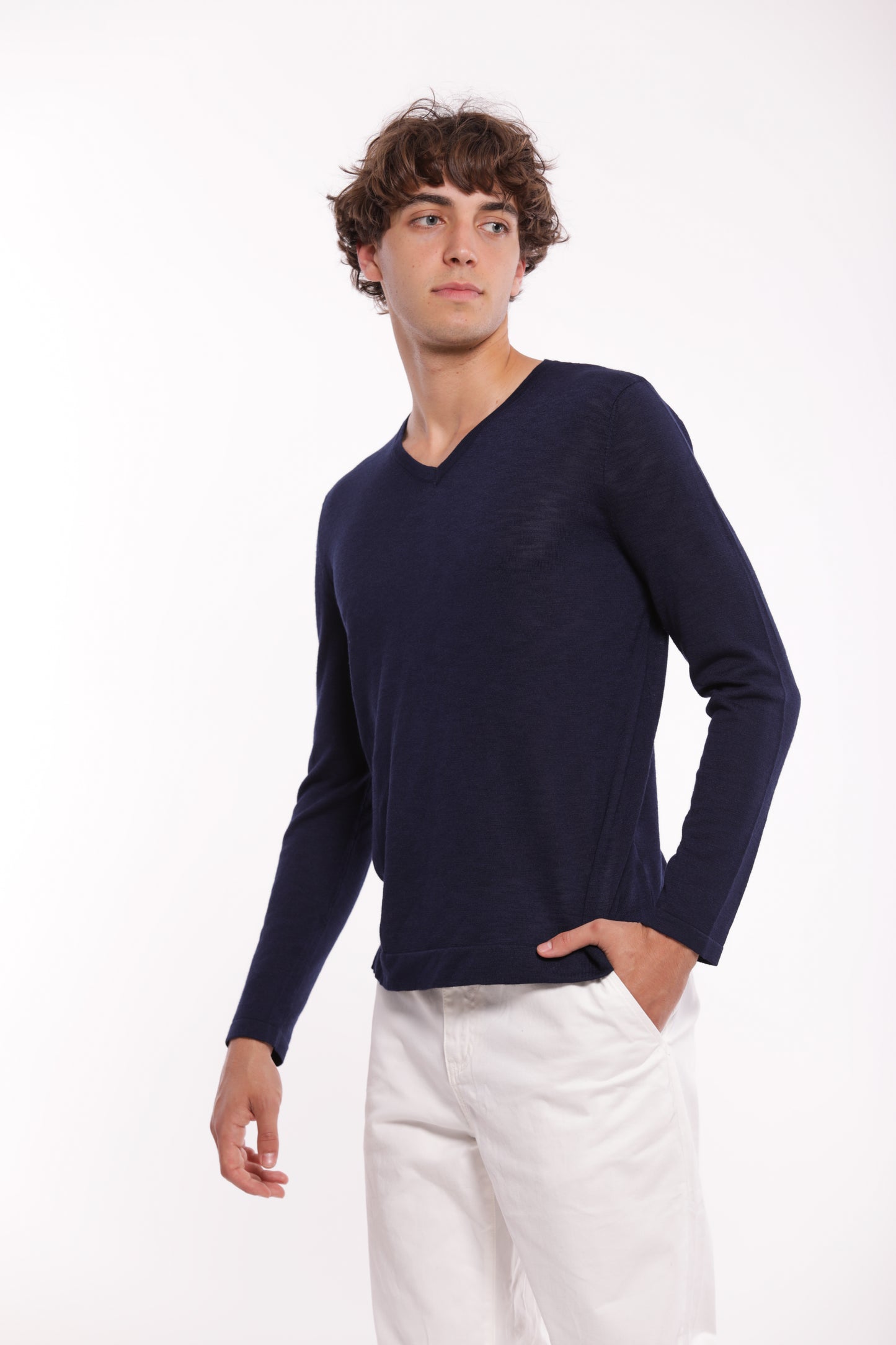 MAGLIA SCOLLO A V IN MISTO VISCOSA