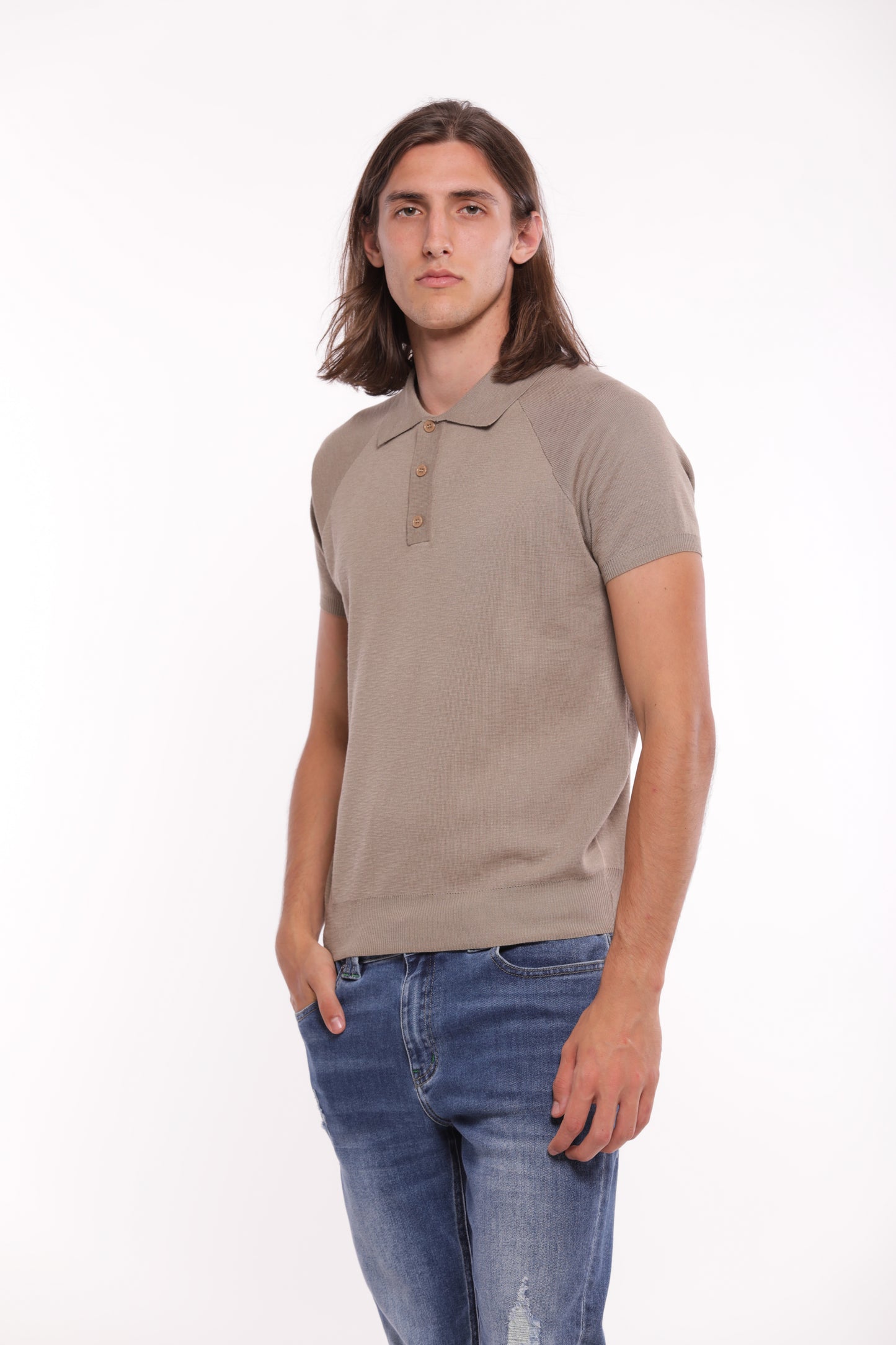 POLO IN MAGLIA CON BOTTONE