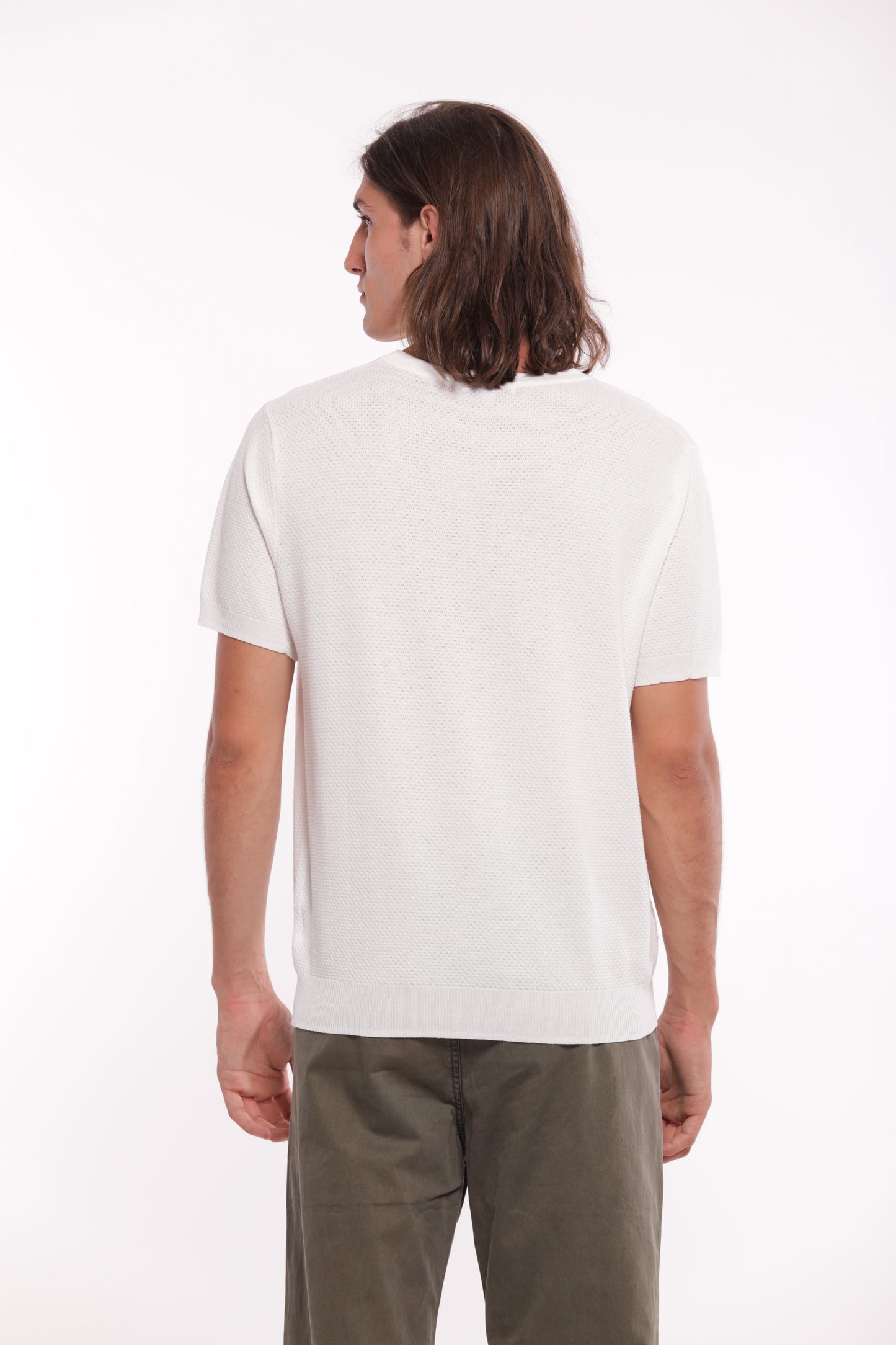 MAGLIA CON STRUTTURA OPERATA