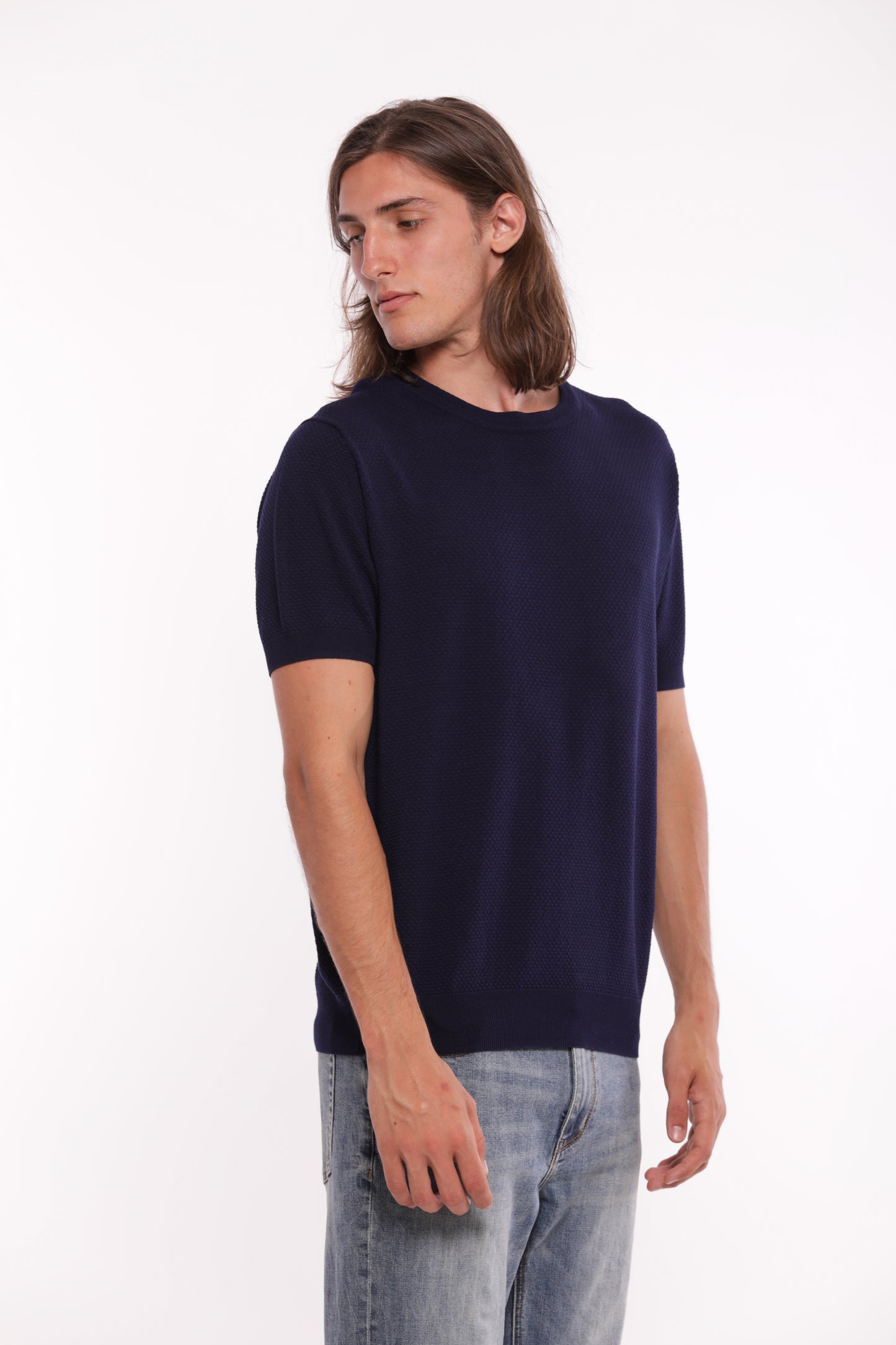 MAGLIA CON STRUTTURA OPERATA