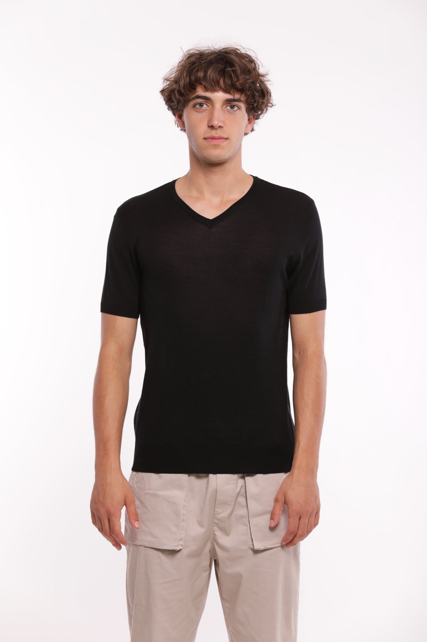 MAGLIA SCOLLO A V CON LYOCELL