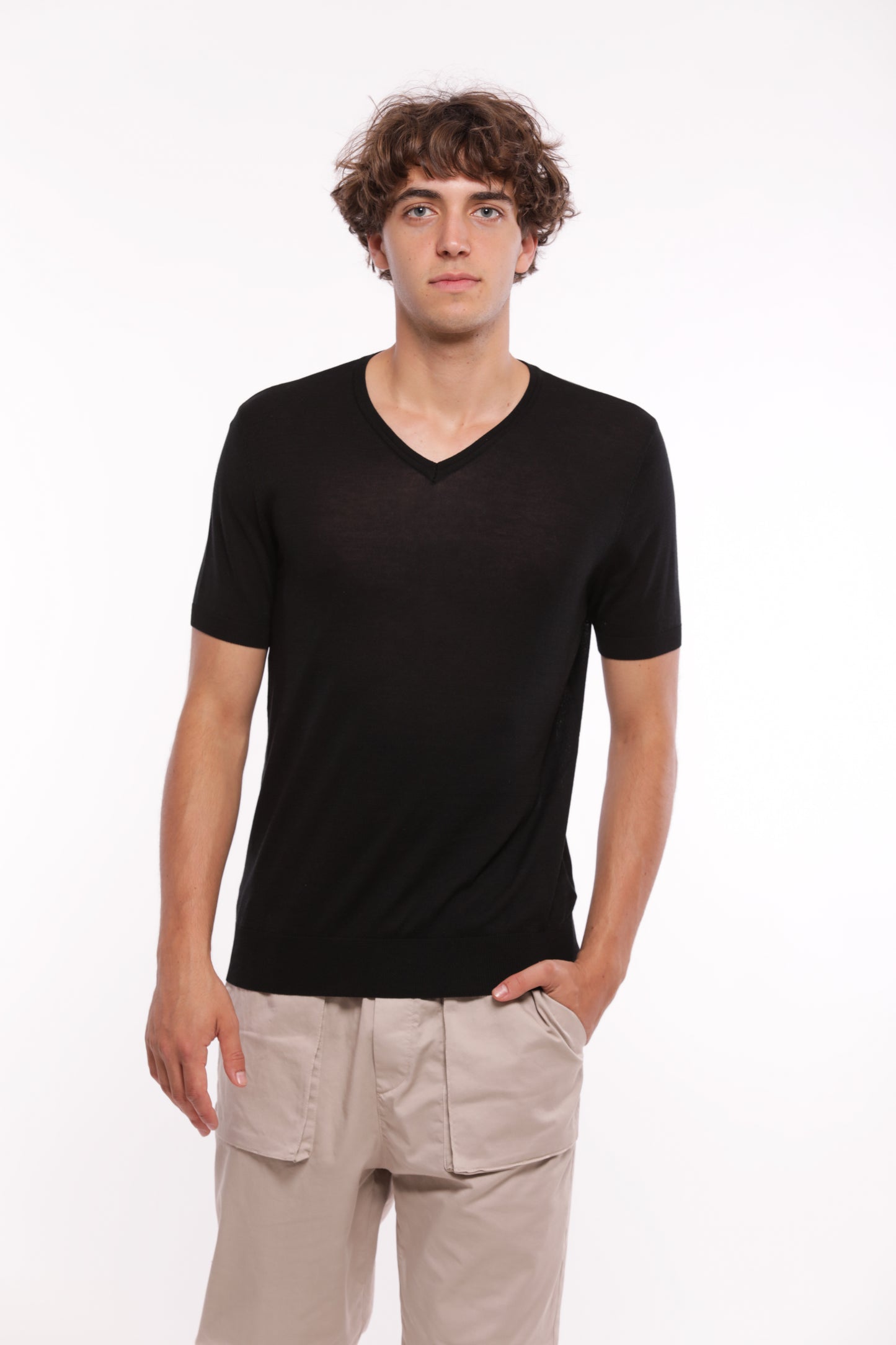MAGLIA SCOLLO A V CON LYOCELL