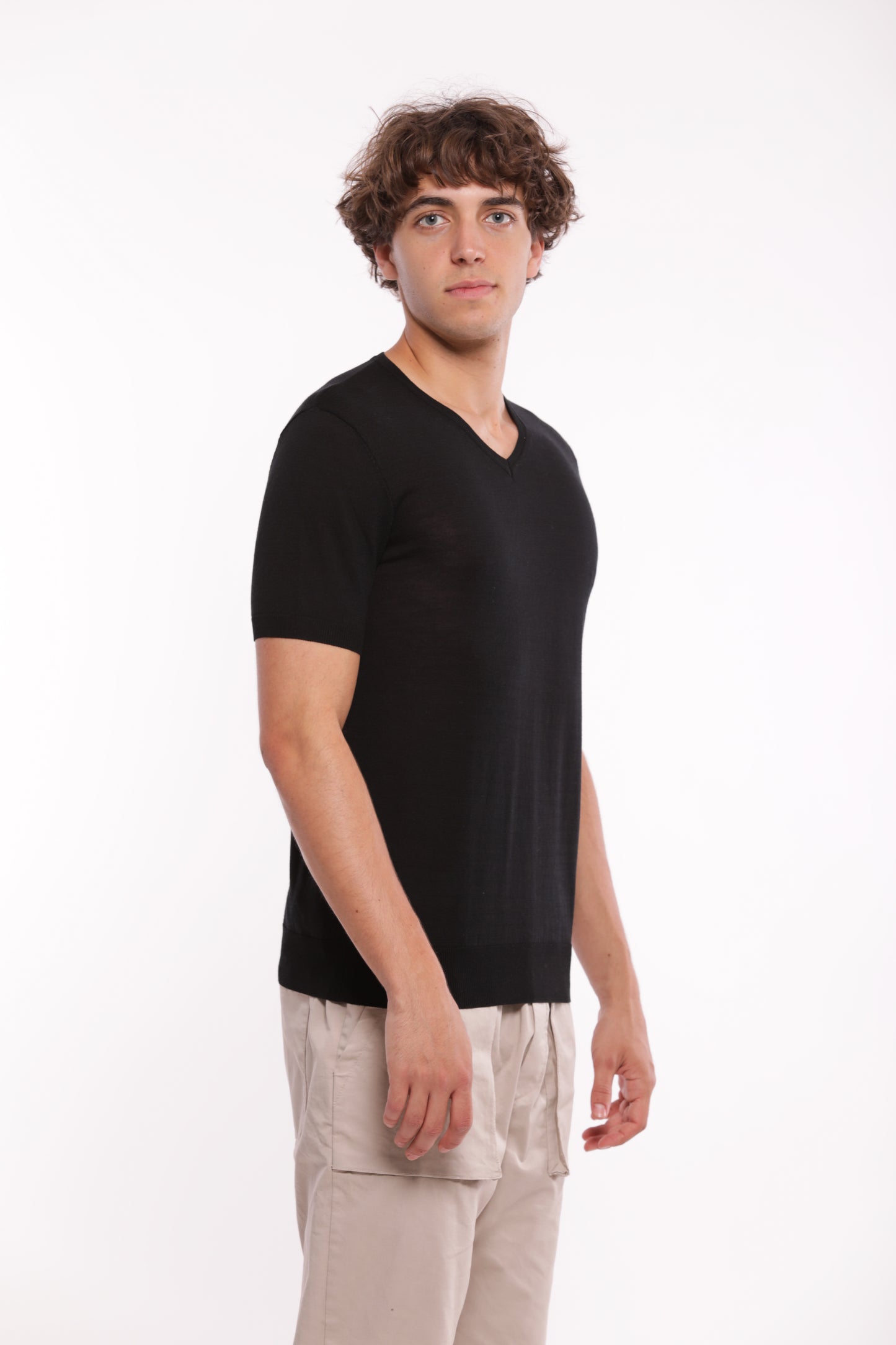 MAGLIA SCOLLO A V CON LYOCELL