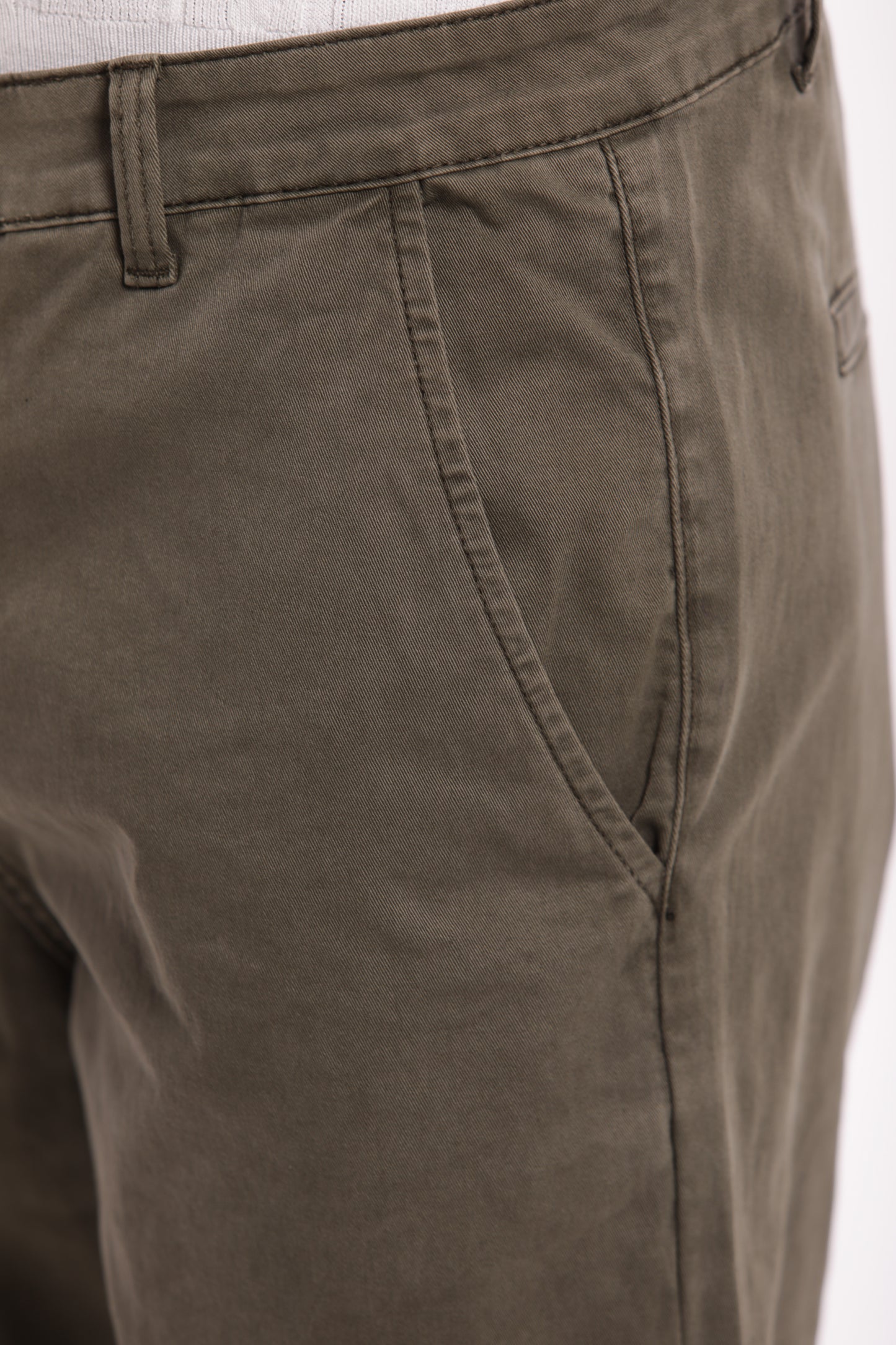 PANTALONI TAPERED FIT