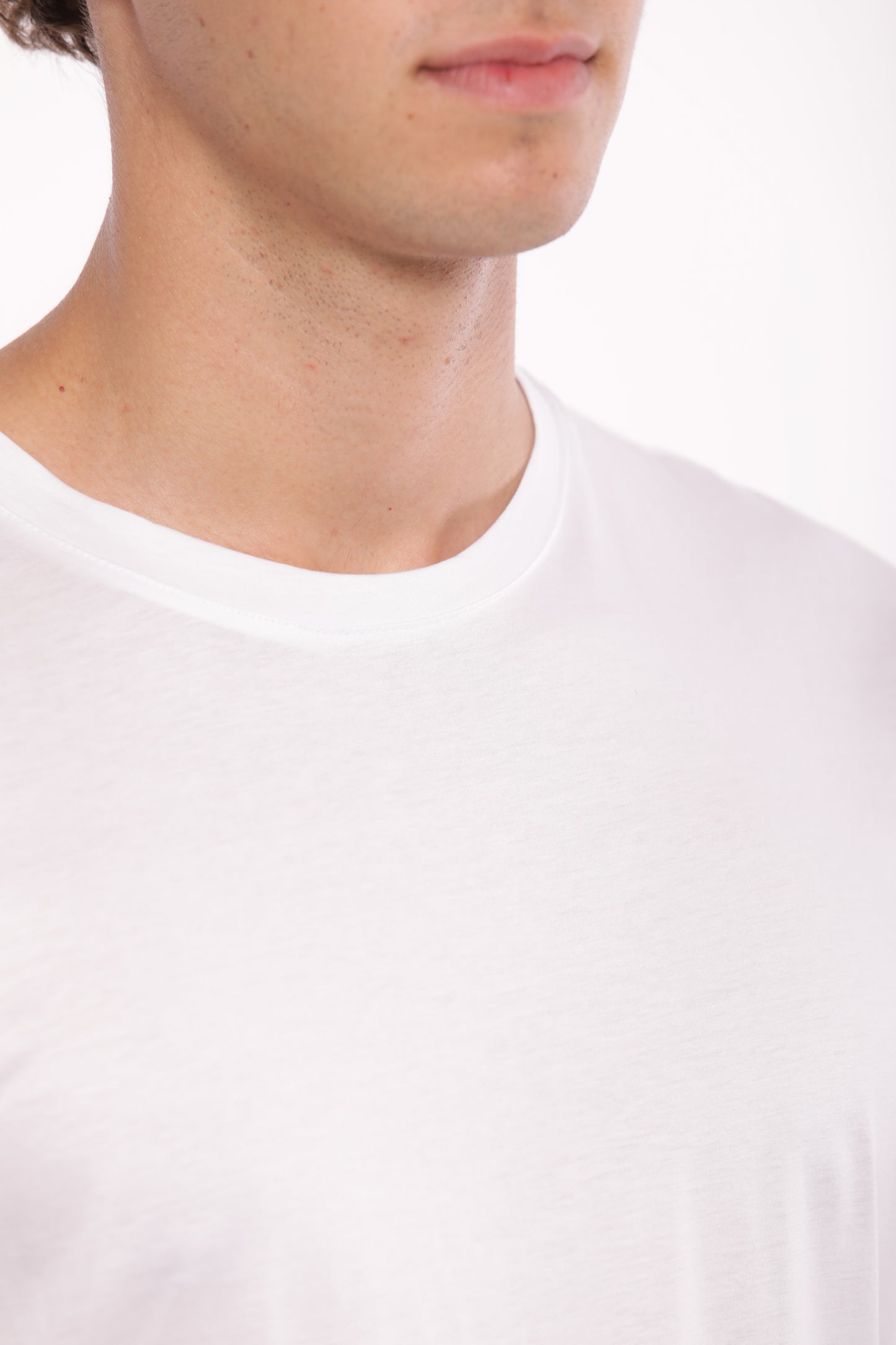 T-SHIRT GIROCOLLO BASICA