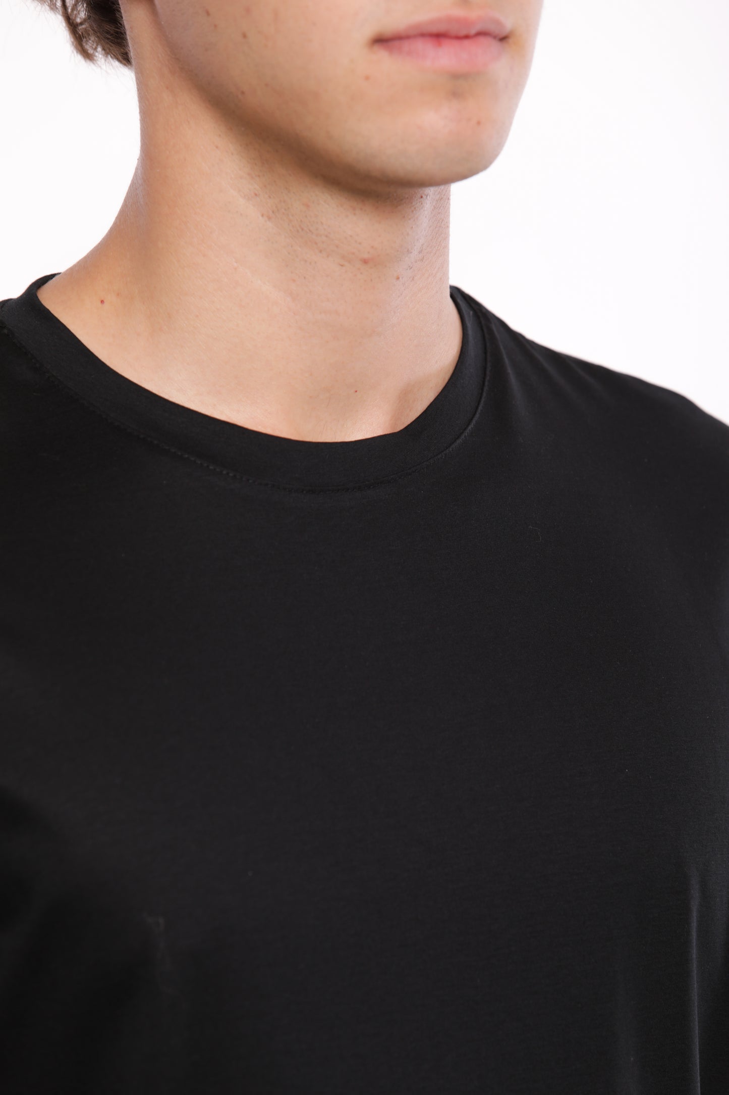 T-SHIRT GIROCOLLO BASICA