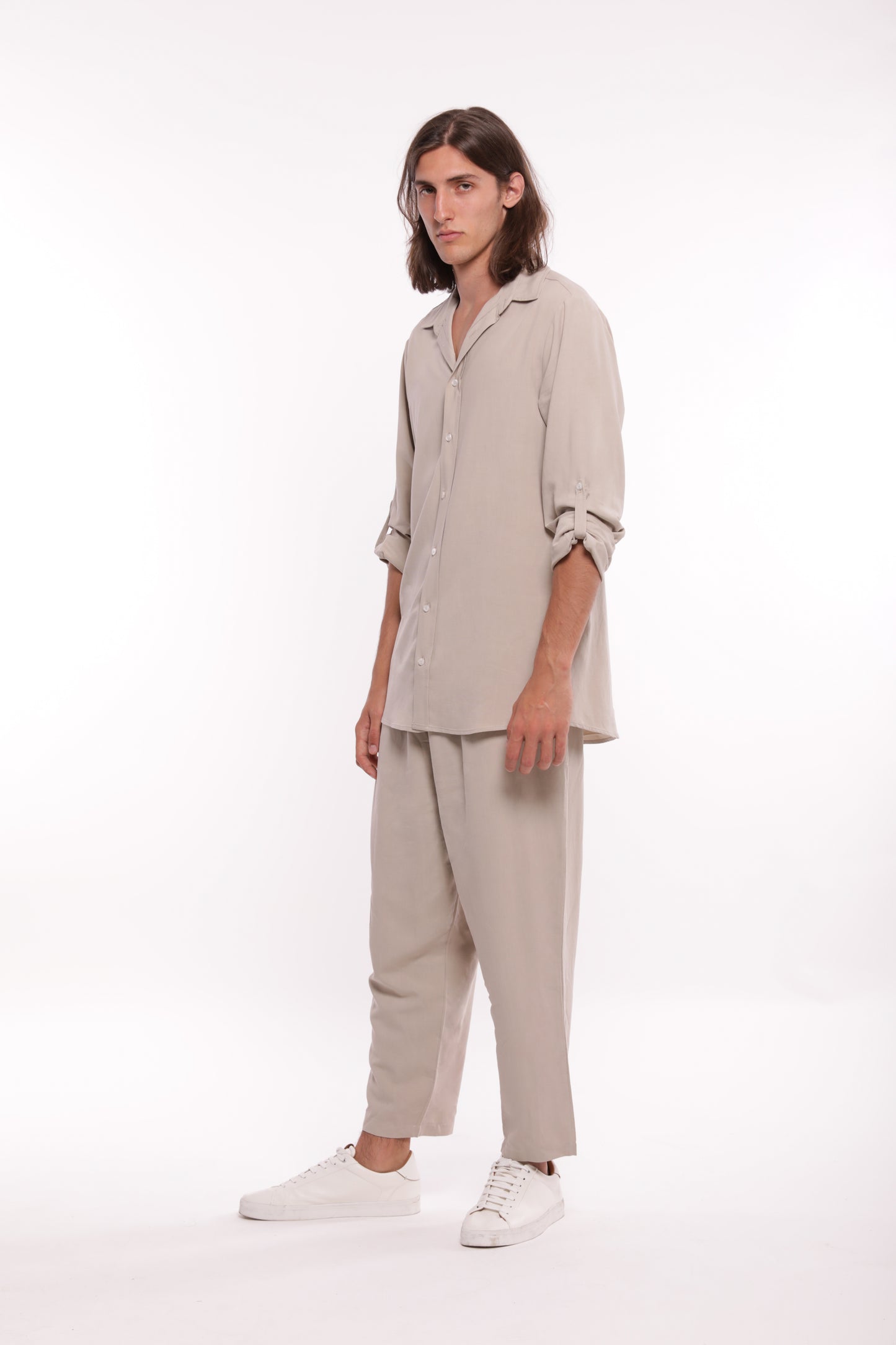 PANTALONE CON LACCIO A TONO