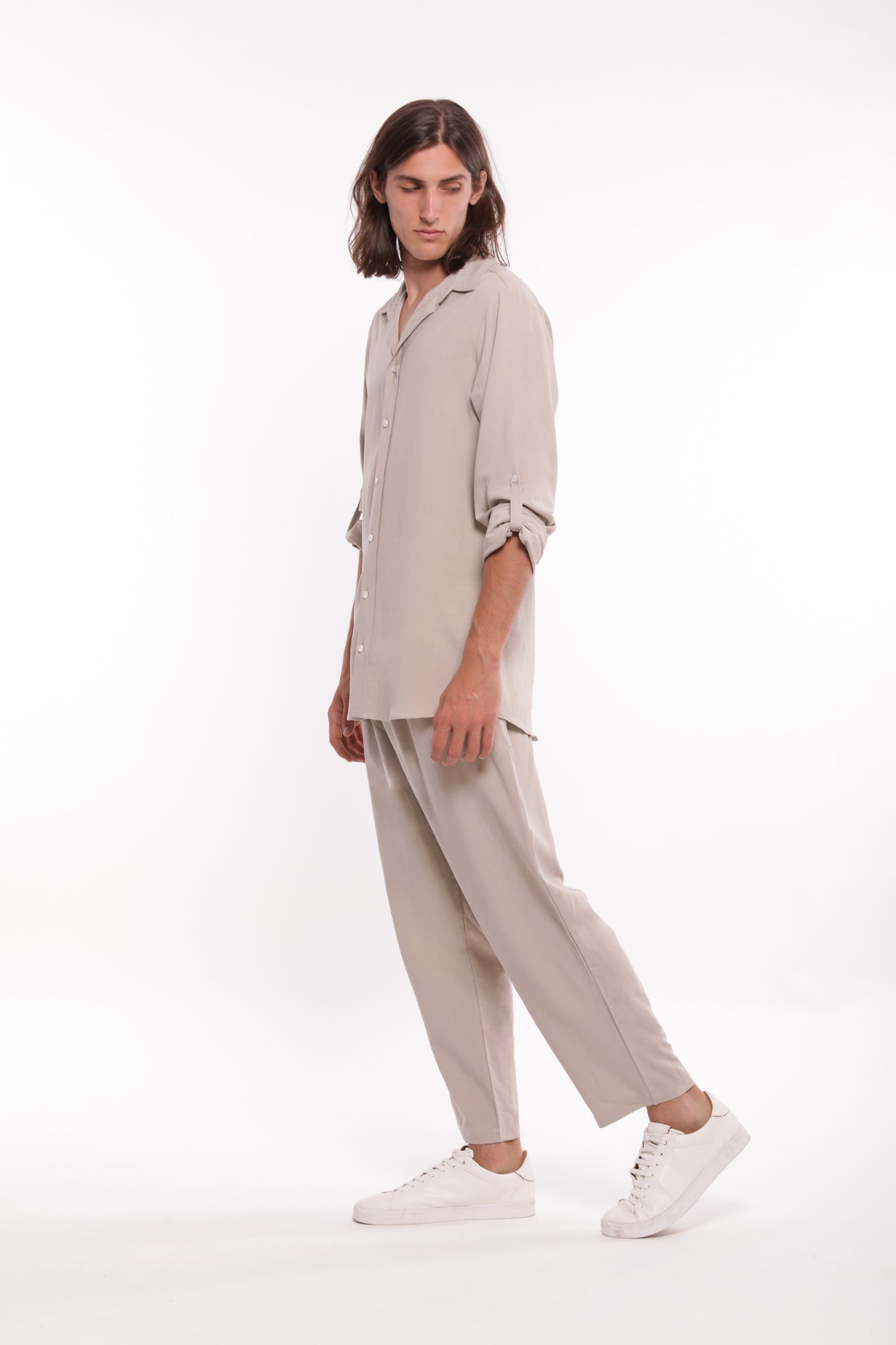 PANTALONE CON LACCIO A TONO