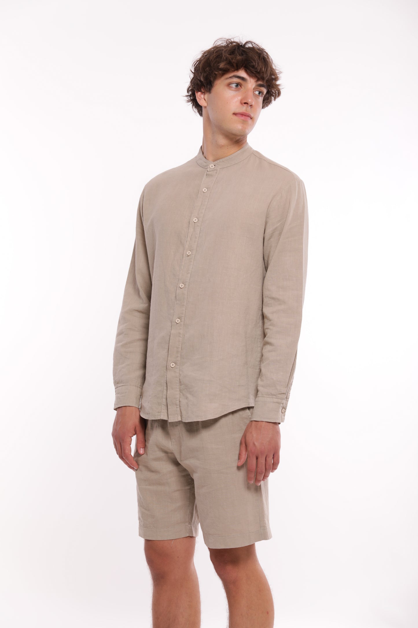CAMICIA IN LINO CON COLLO ALLA COREANA