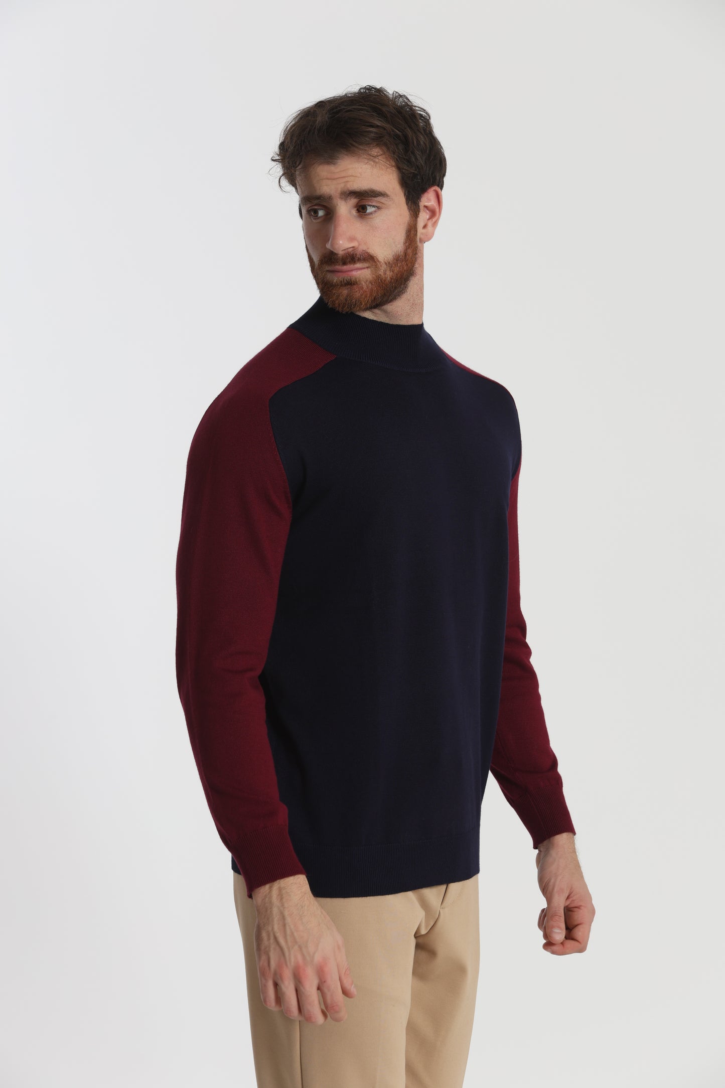 PULLOVER IN MAGLIA BICOLOR A MEZZO COLLO