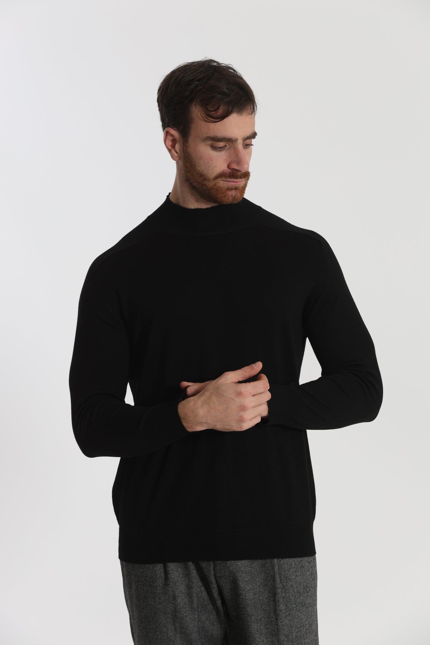 PULLOVER IN MAGLIA A MEZZO COLLO IN TINTA UNITA