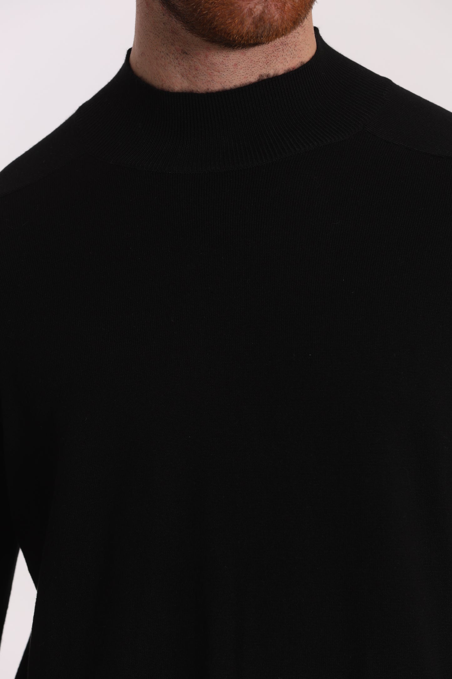PULLOVER IN MAGLIA A MEZZO COLLO IN TINTA UNITA