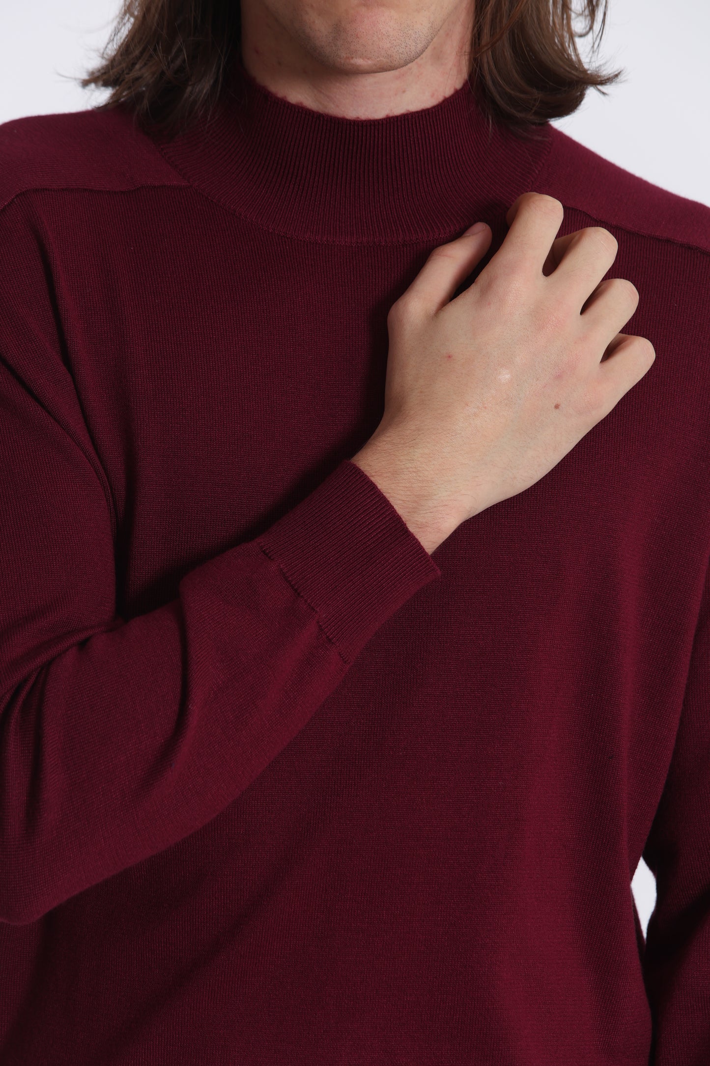 PULLOVER IN MAGLIA A MEZZO COLLO IN TINTA UNITA