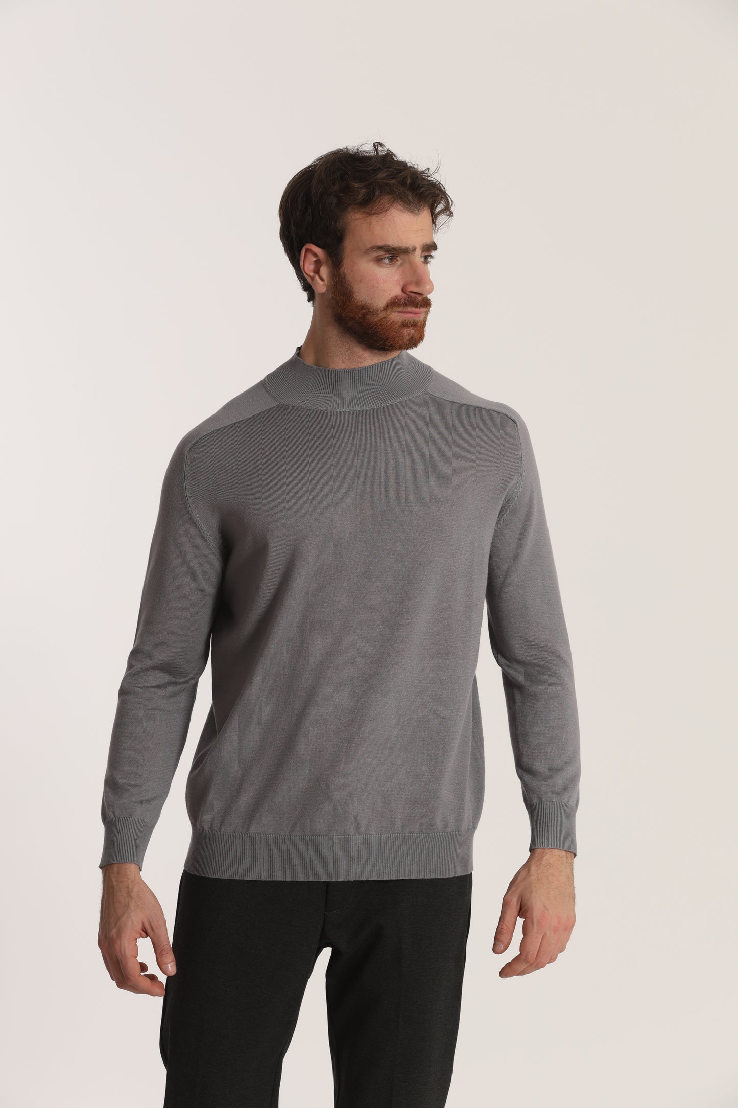 PULLOVER IN MAGLIA A MEZZO COLLO IN TINTA UNITA