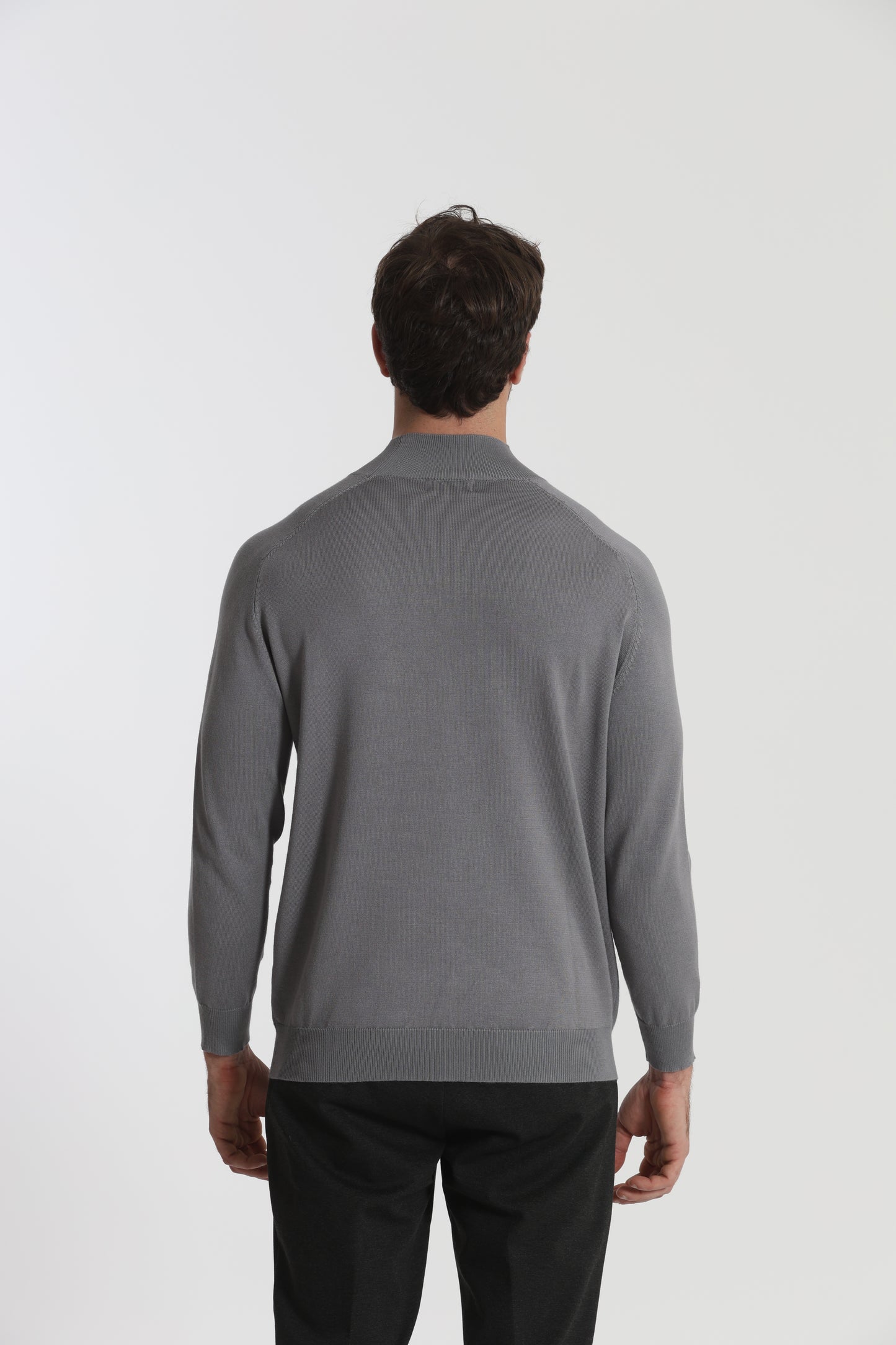 PULLOVER IN MAGLIA A MEZZO COLLO IN TINTA UNITA