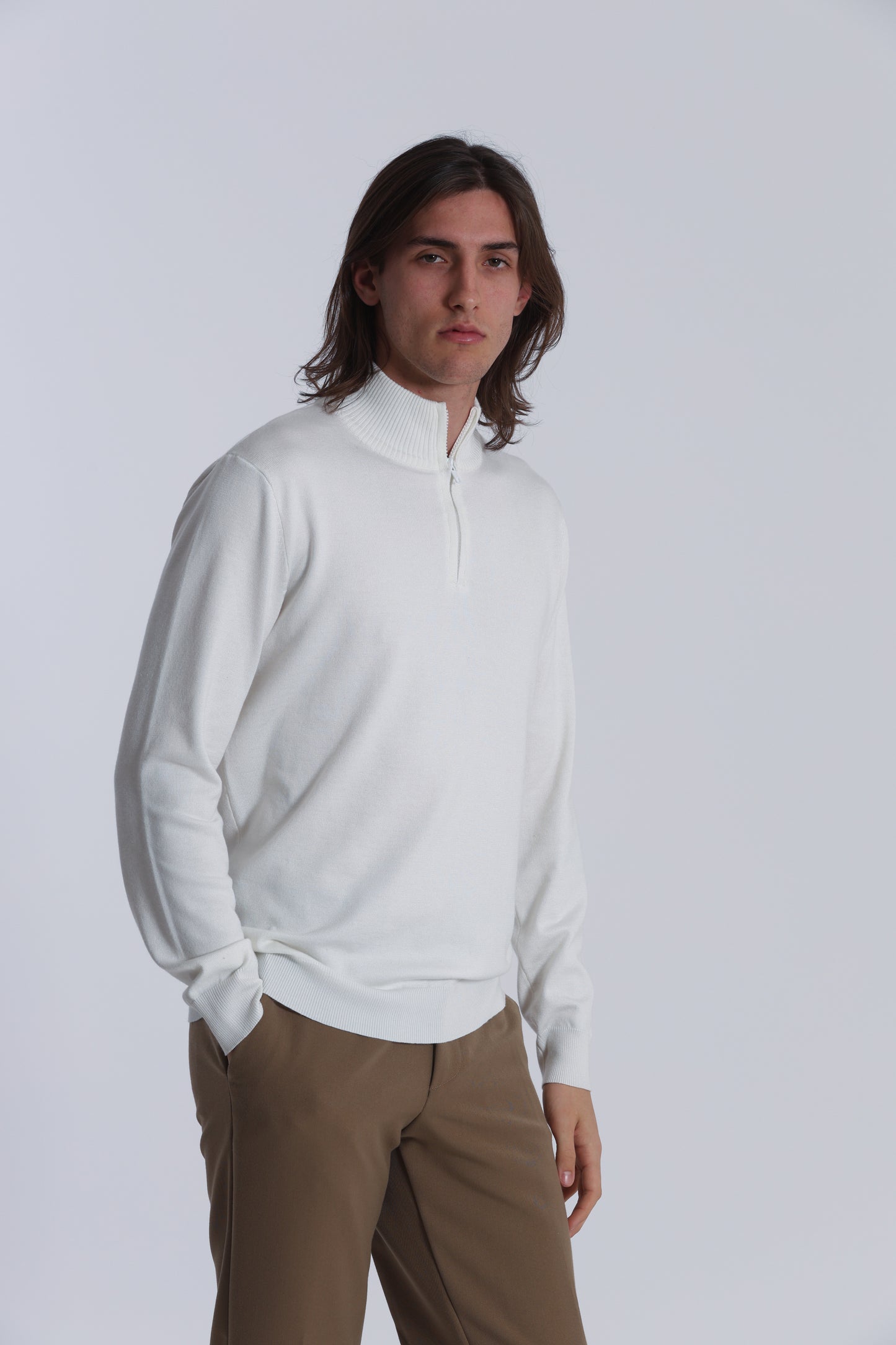 PULLOVER IN MAGLIA CON ZIP
