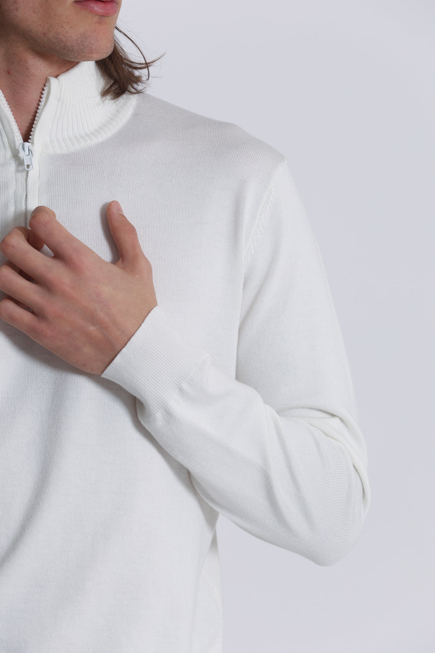 PULLOVER IN MAGLIA CON ZIP