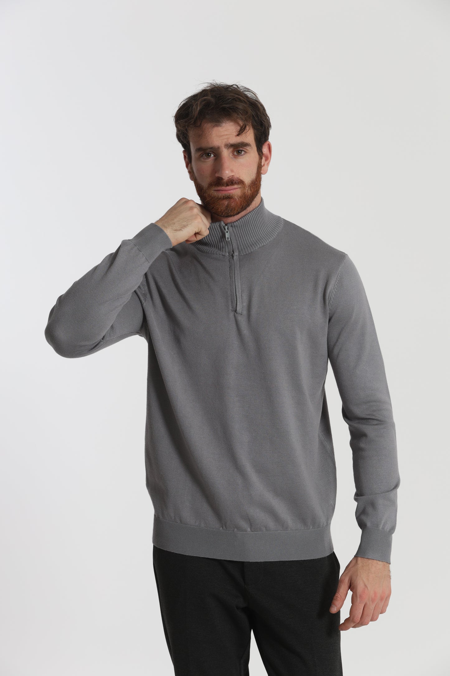 PULLOVER IN MAGLIA CON ZIP
