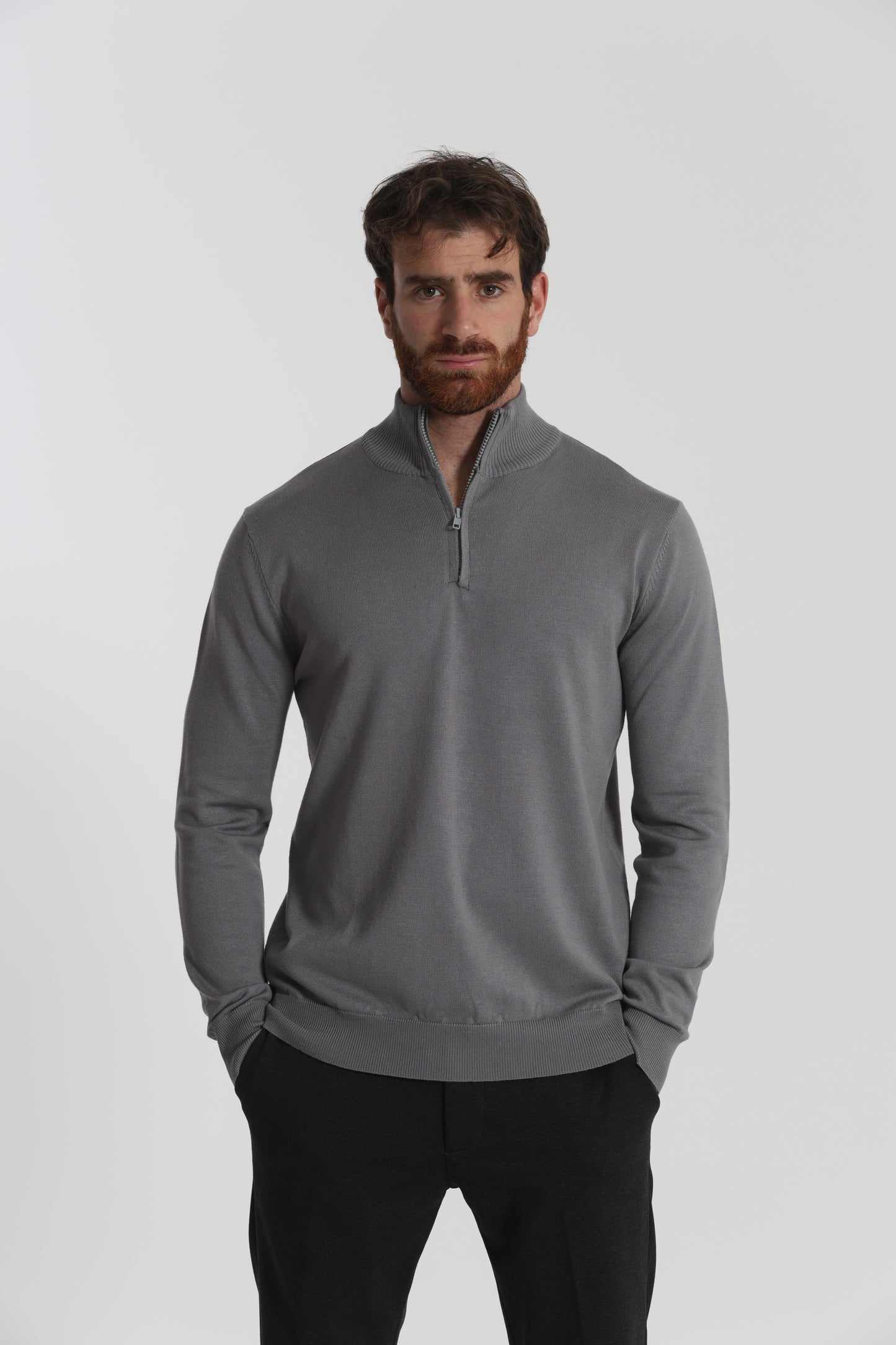 PULLOVER IN MAGLIA CON ZIP