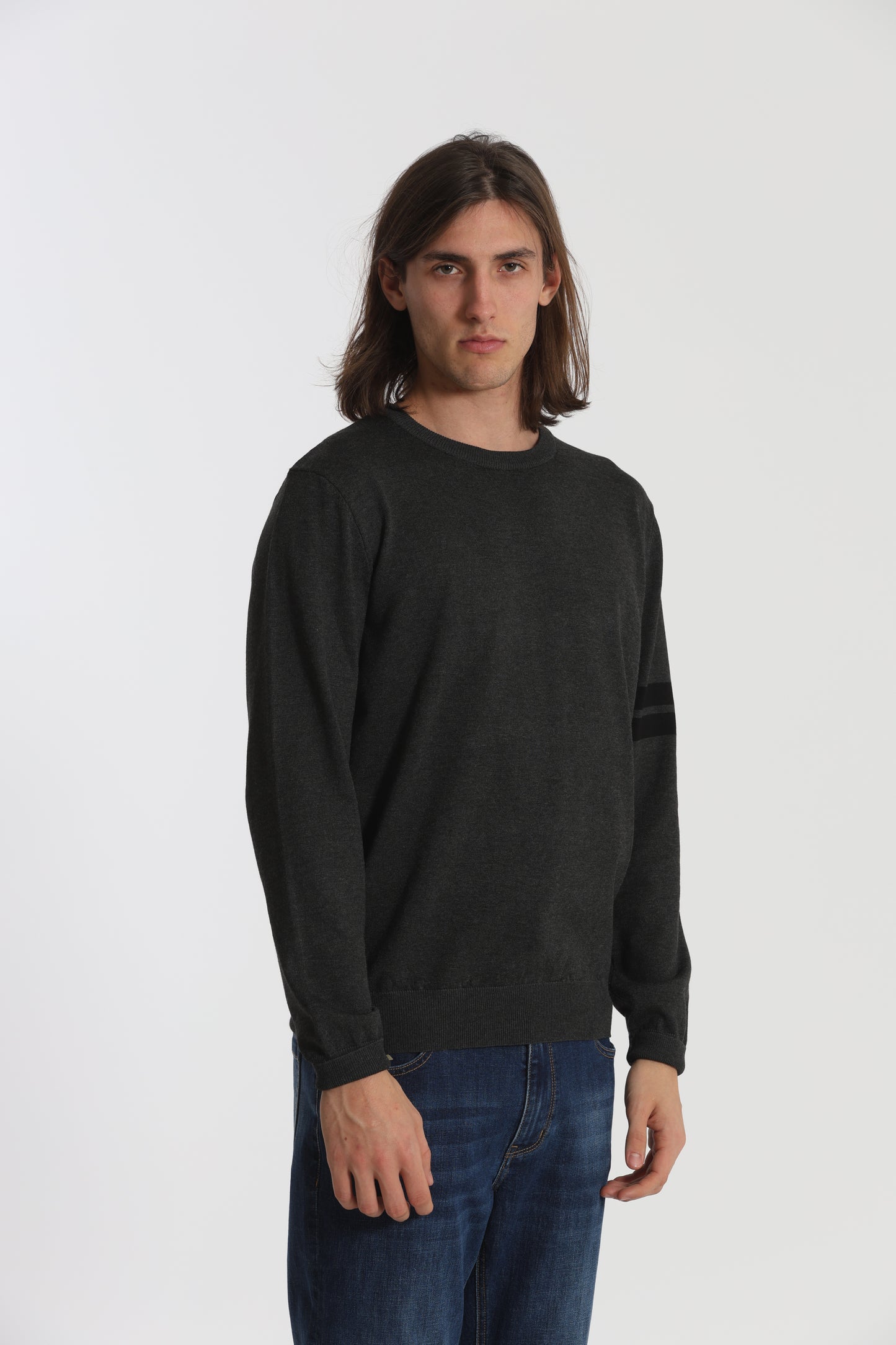 MAGLIA GIROCOLLO CON DETTAGLI