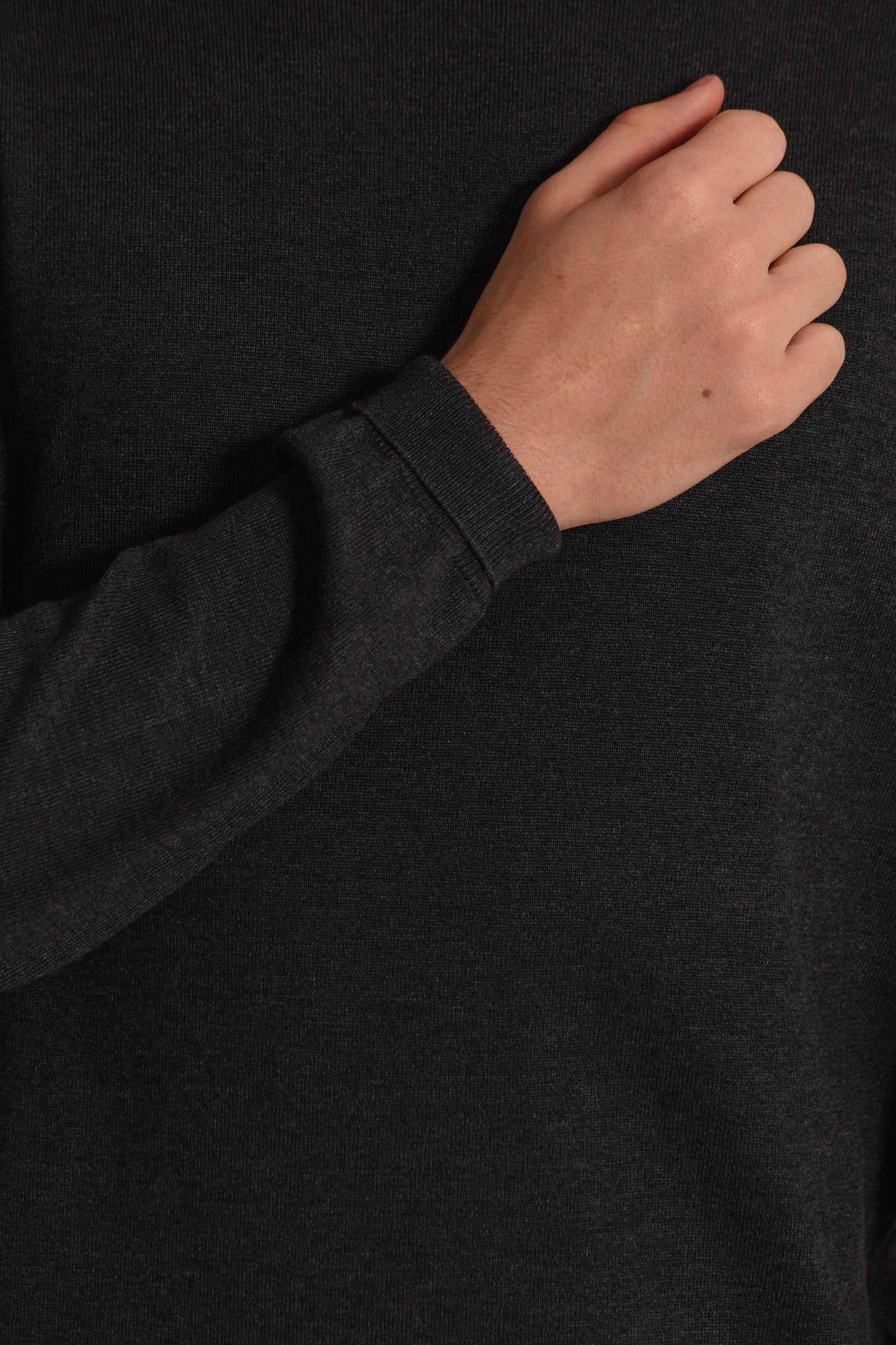 MAGLIA GIROCOLLO CON DETTAGLI