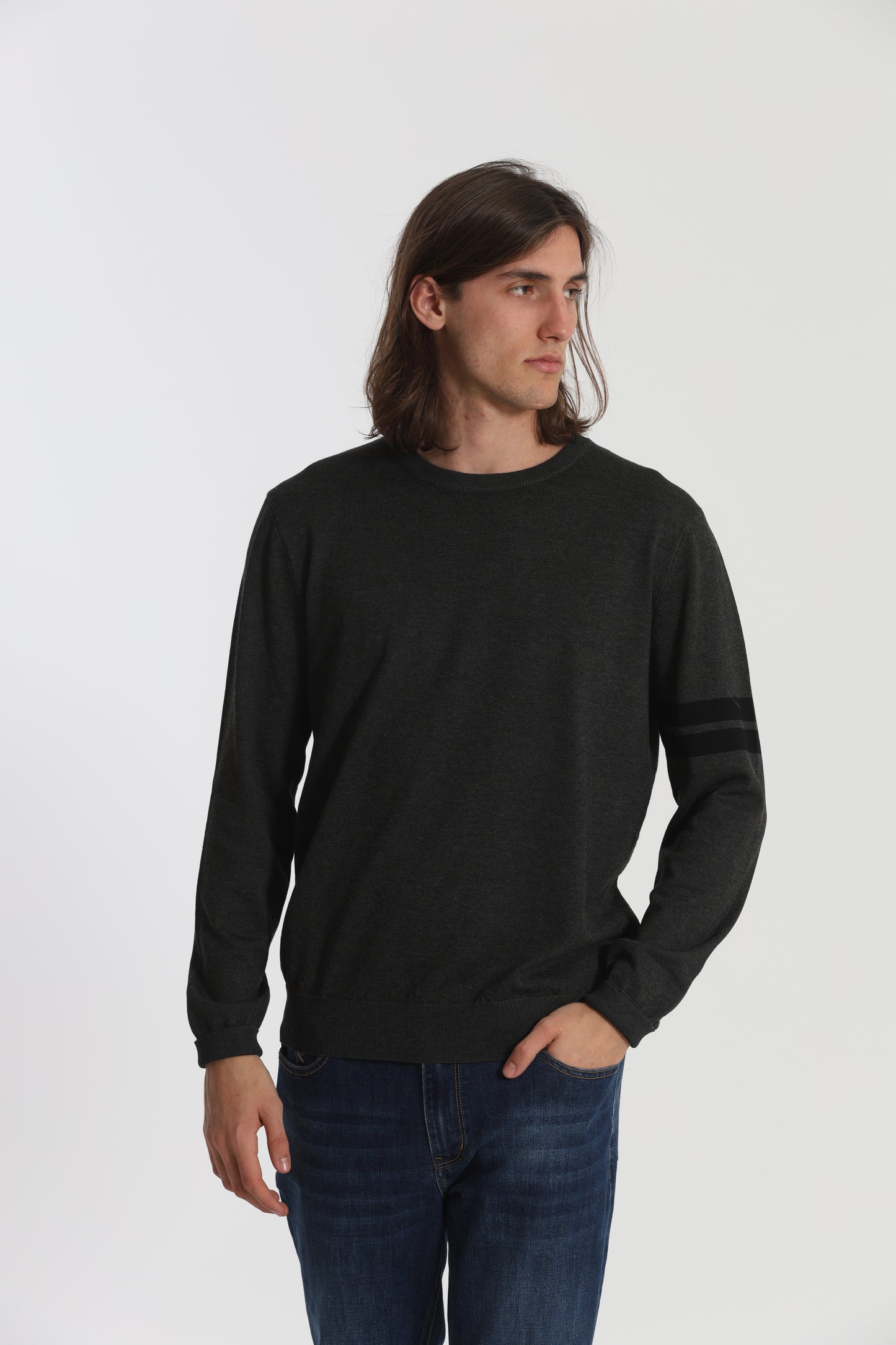 MAGLIA GIROCOLLO CON DETTAGLI