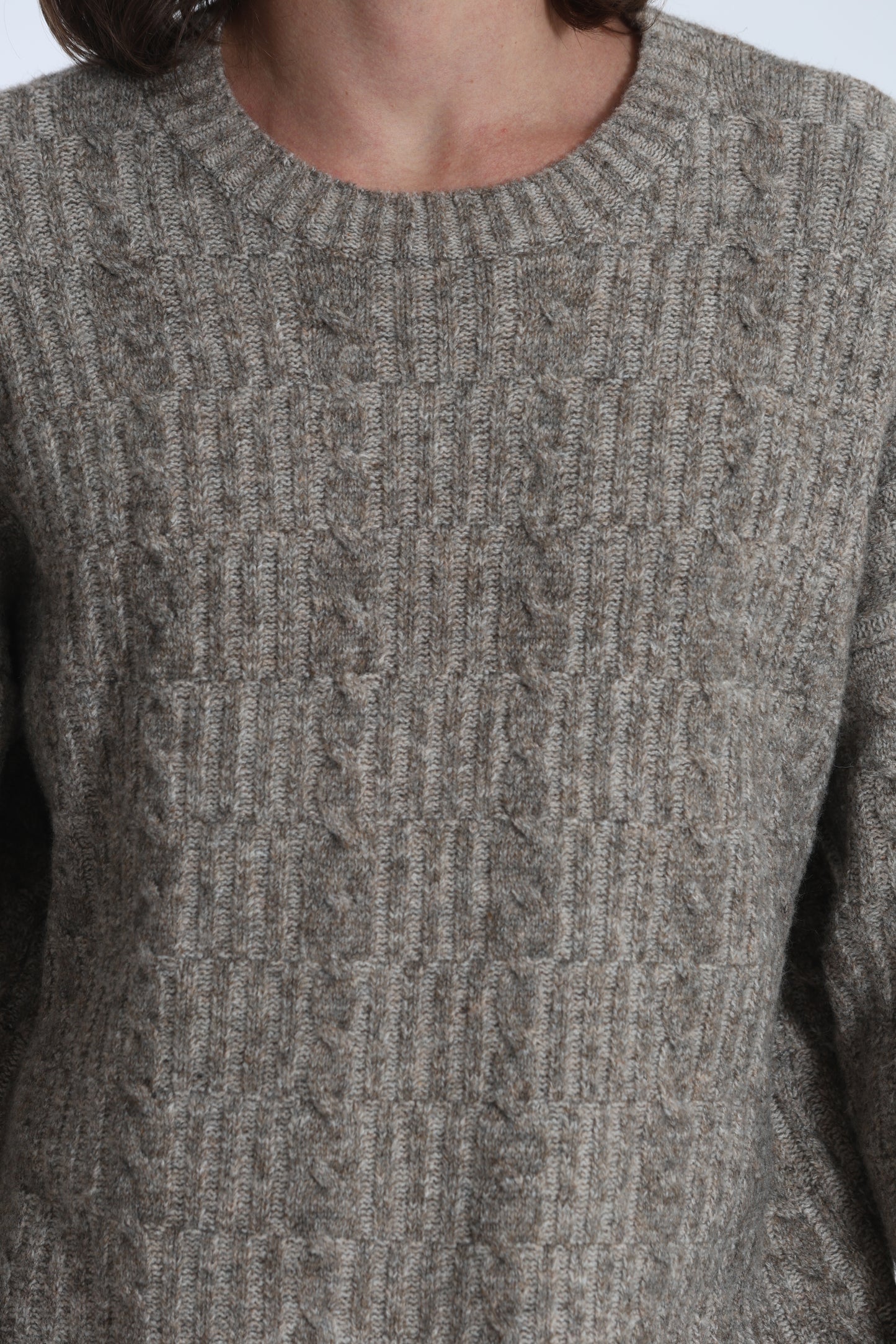 MAGLIA IN MISTO LANA CON TRECCIA