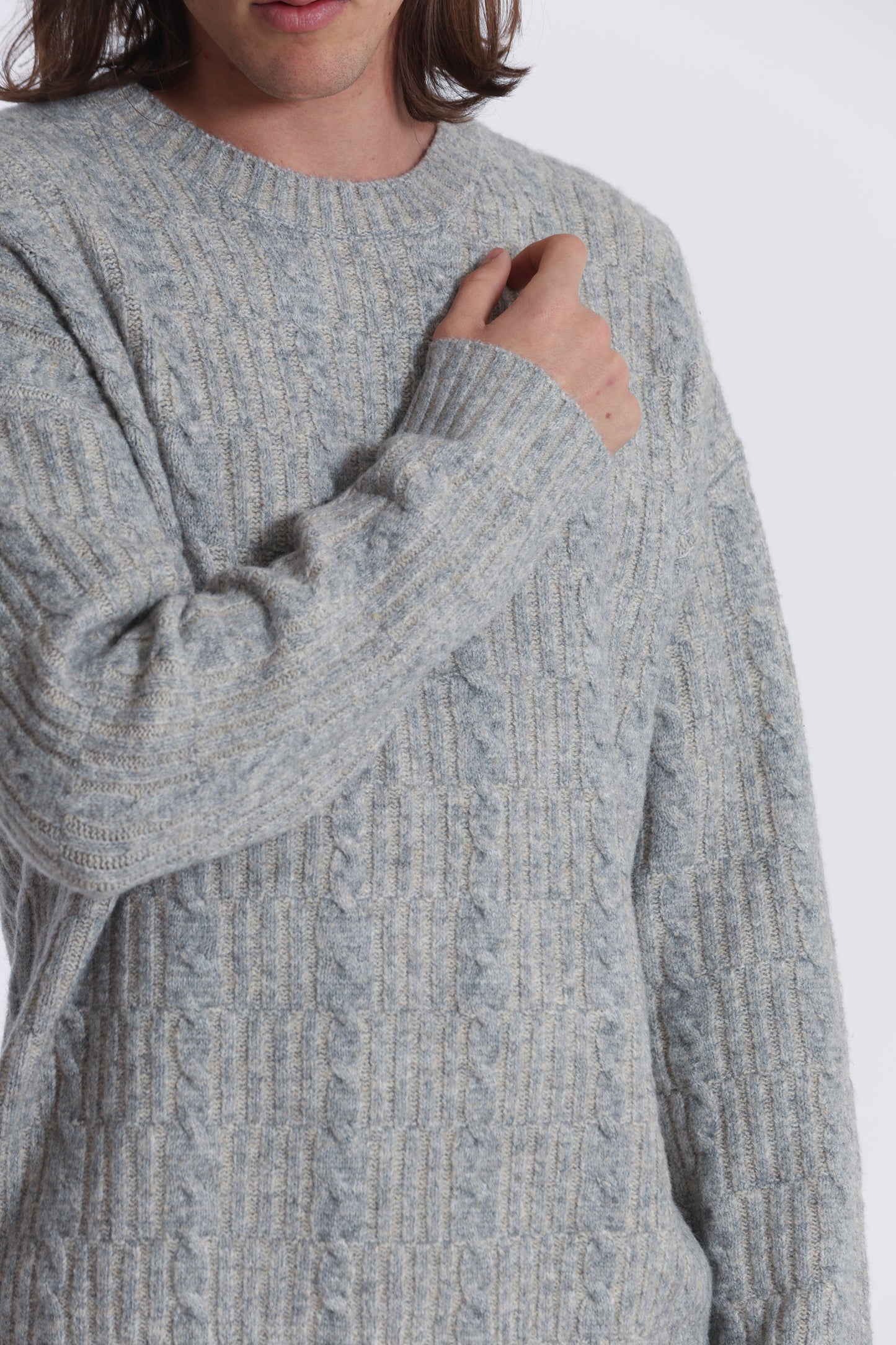 MAGLIA IN MISTO LANA CON TRECCIA