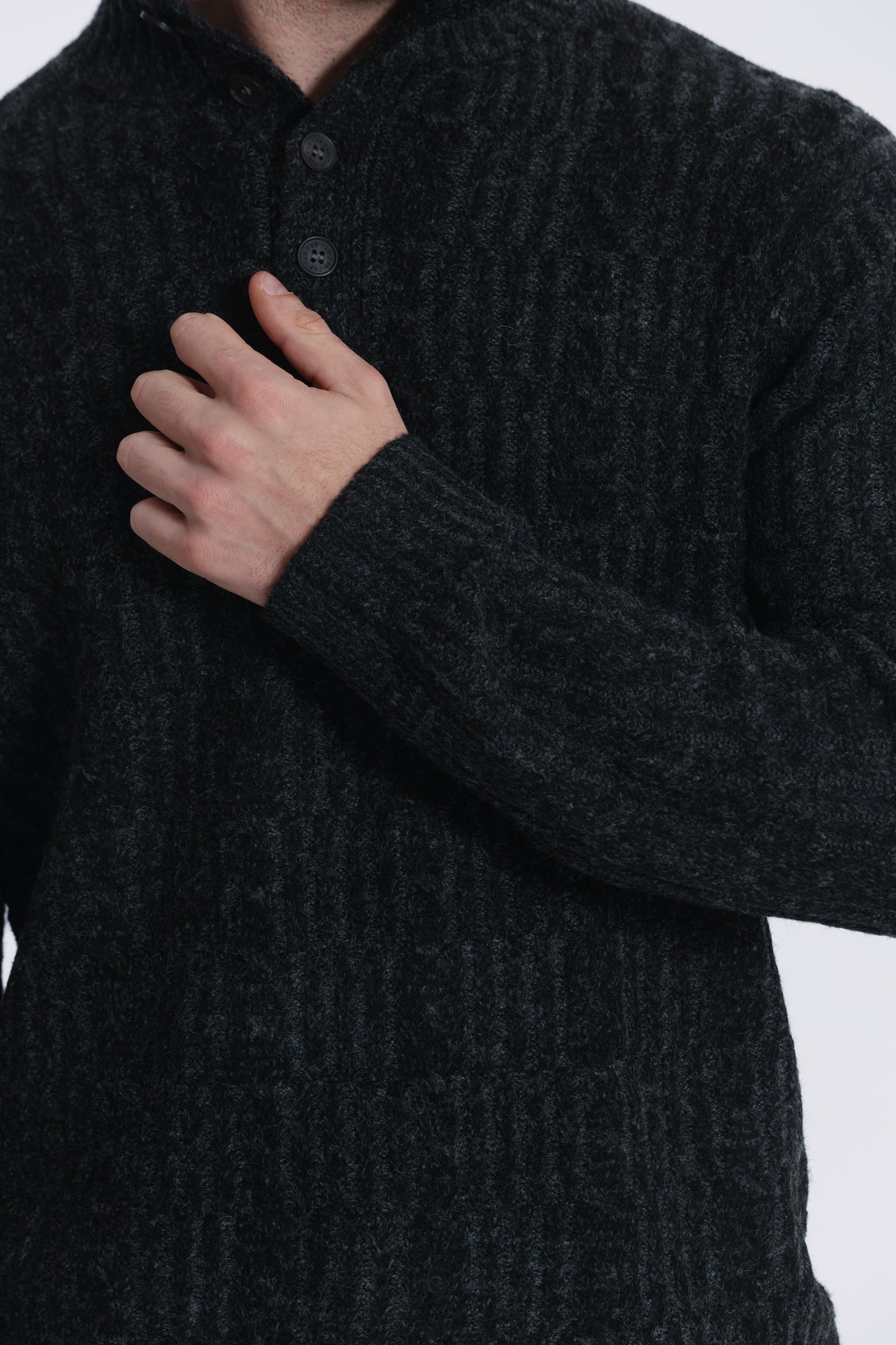 MAGLIA A MEZZO COLLO IN MISTO LANA CON TRECCIA