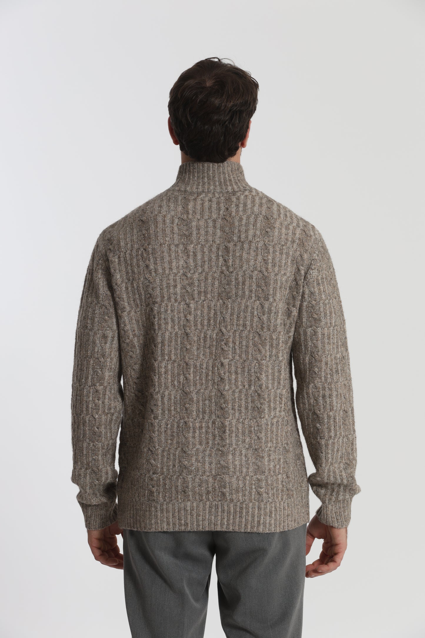 MAGLIA A MEZZO COLLO IN MISTO LANA CON TRECCIA