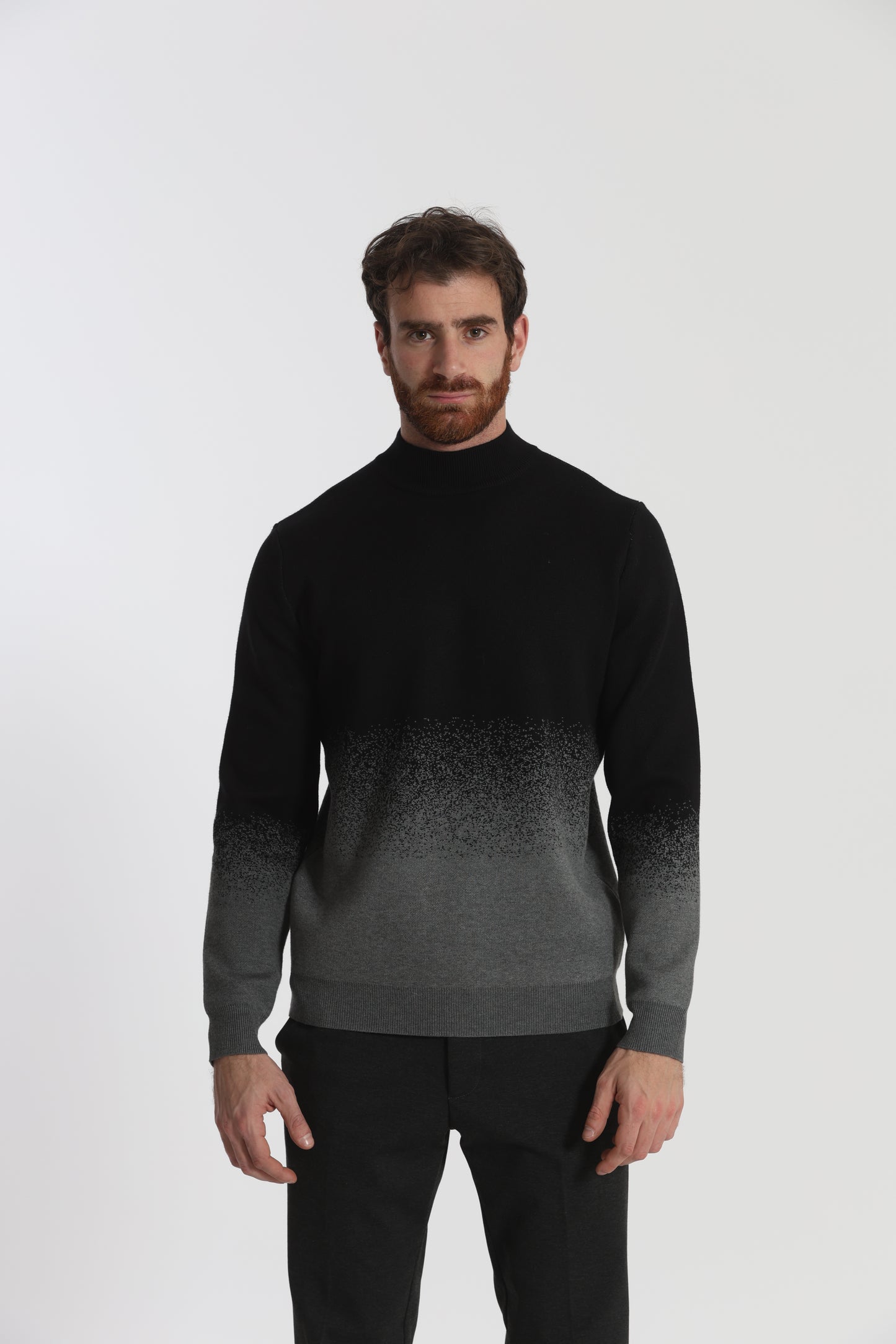 MAGLIA A MEZZO COLLO CON TEXTURE