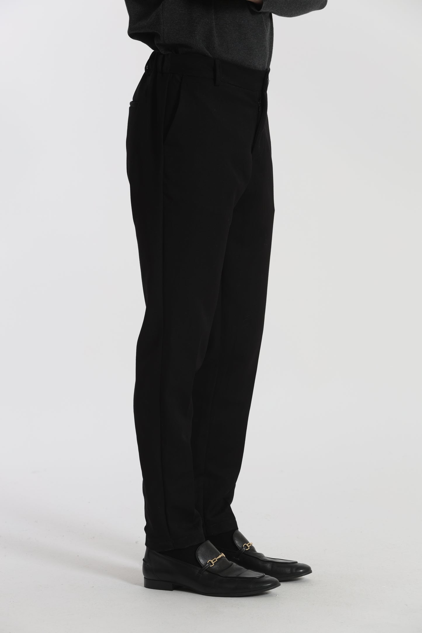 PANTALONI CON STRUTTURA CONFORT